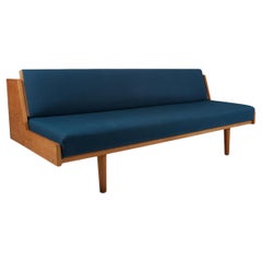 Hans J. Wegner 1950s Danish Modern Daybed "Ge-258" Made at GETAMA
