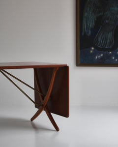 Hans J. Wegner 1950s Drop-Leaf Dining Table Sabre-Legged "AT-304" in Teakwood