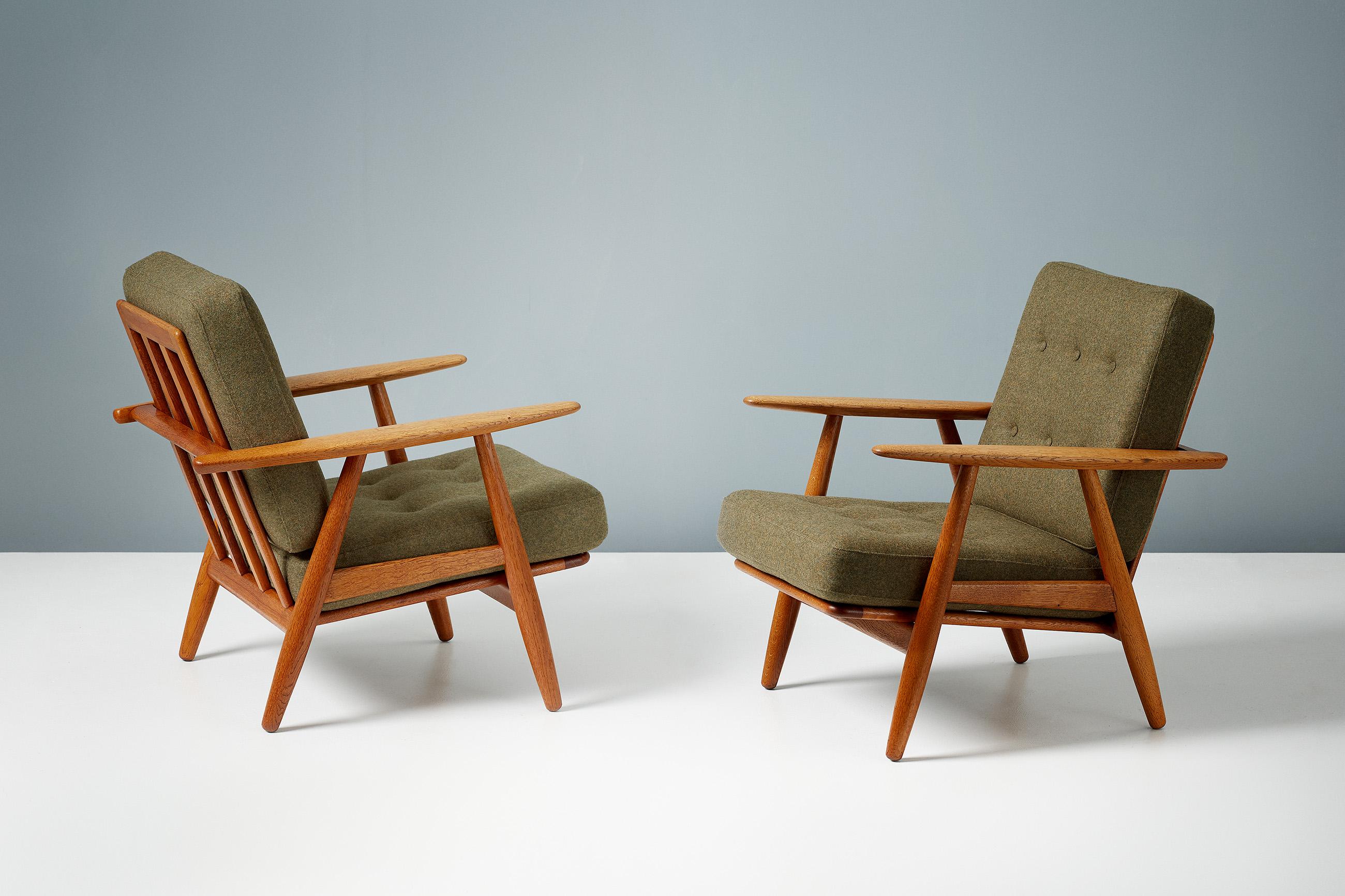 Scandinave moderne Hans J. Wegner 1950s Oak Cigar' Chairs en vente