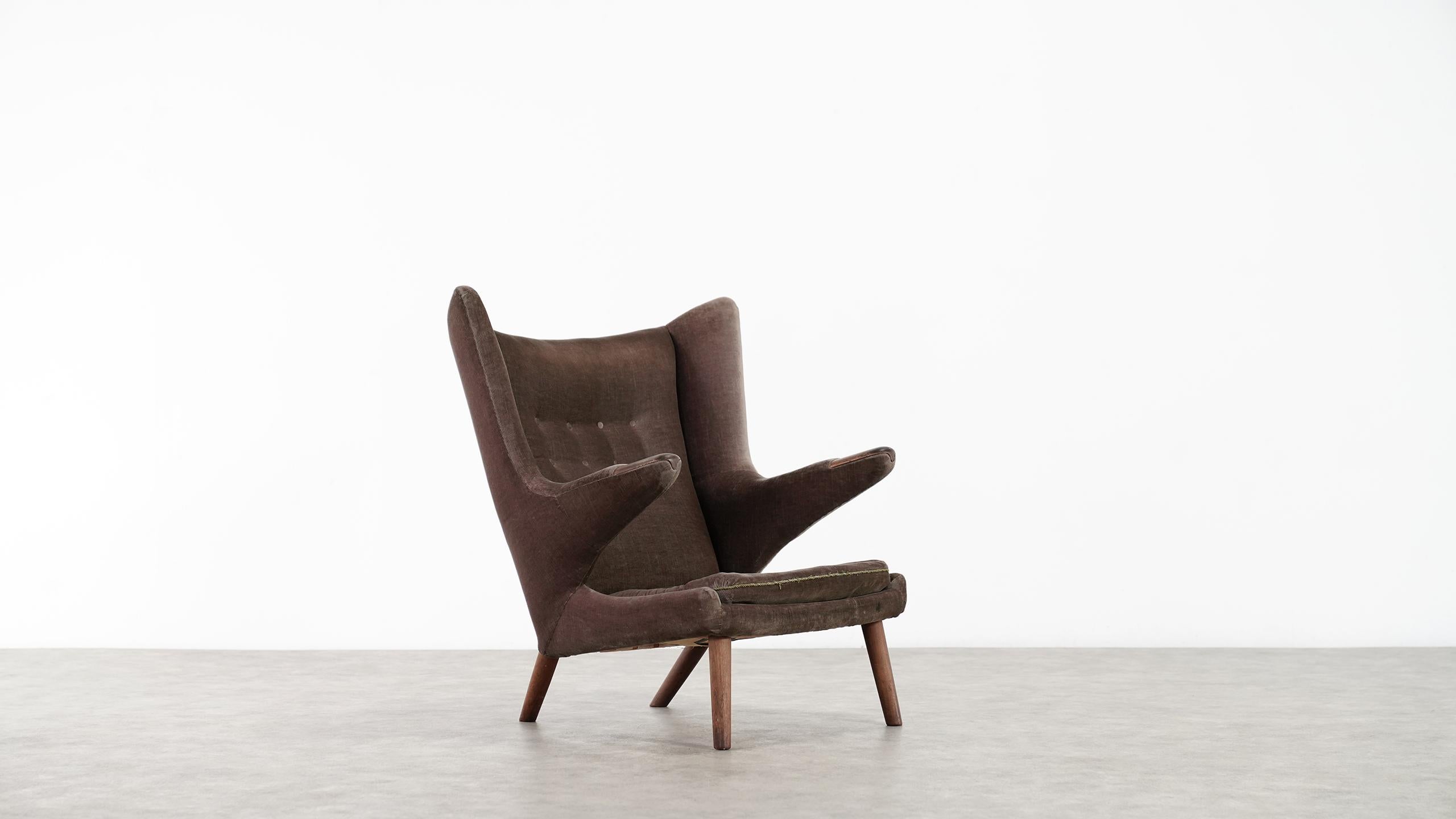 Scandinavian Modern Hans J. Wegner 1951 Papa Bear Easy Chair by AP Stolen Model AP90, 1st Edition