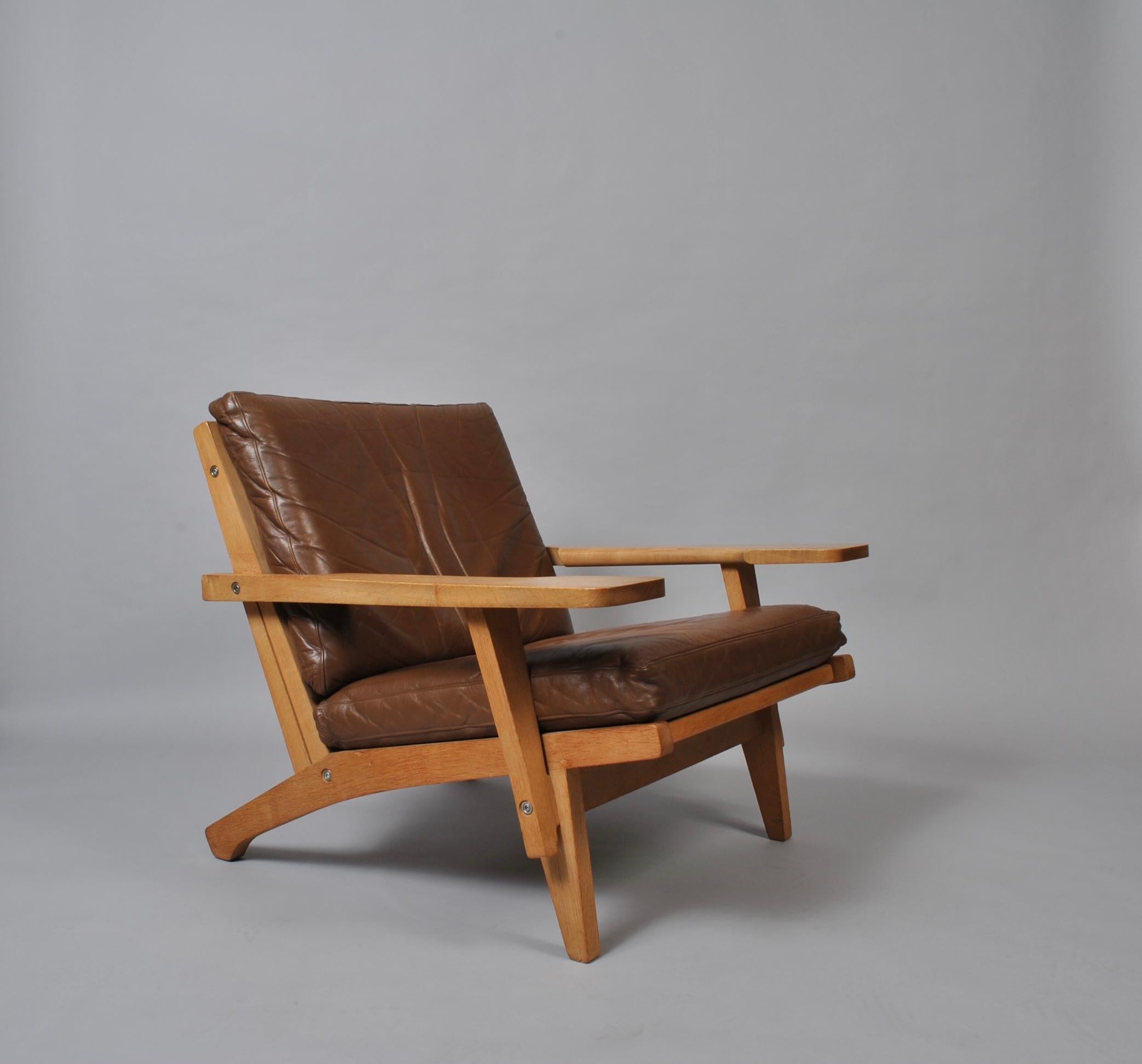Mid-Century Modern Hans J Wegner, 1960s Oak Lounge Chair, Getama