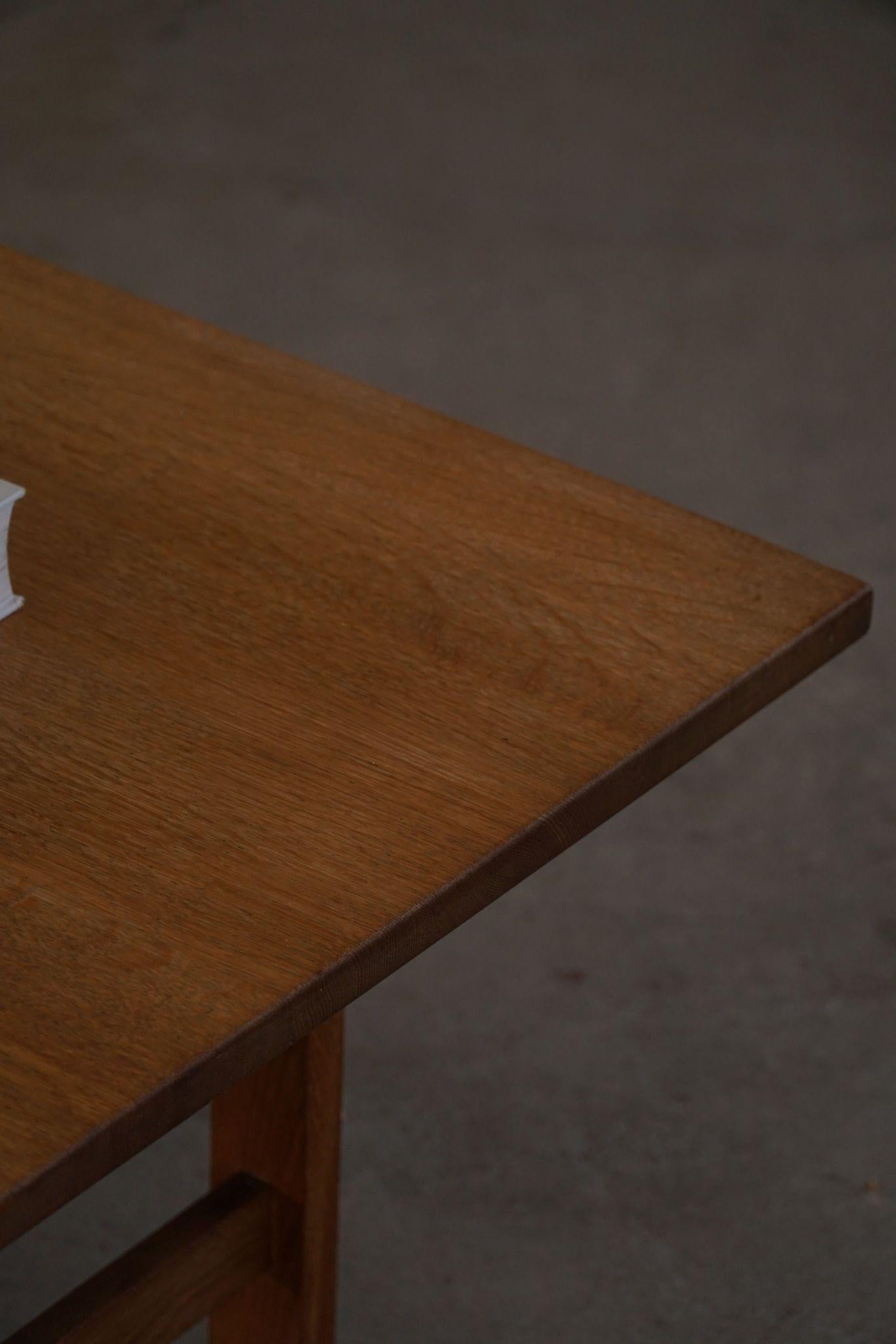 Hans J. Wegner, Table basse carrée en Oak, milieu du siècle danois, années 1960 en vente 8