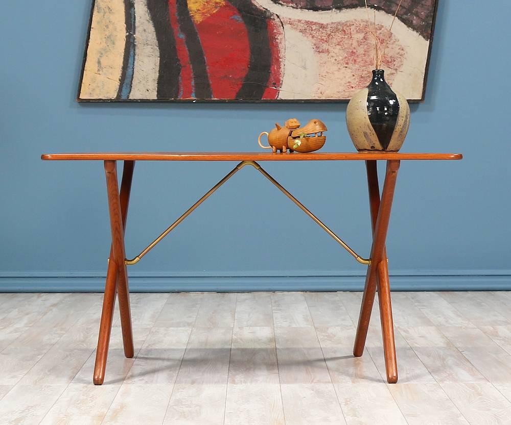 Mid-Century Modern Hans J. Wegner AP-303 Coffee Table for Andreas Tuck