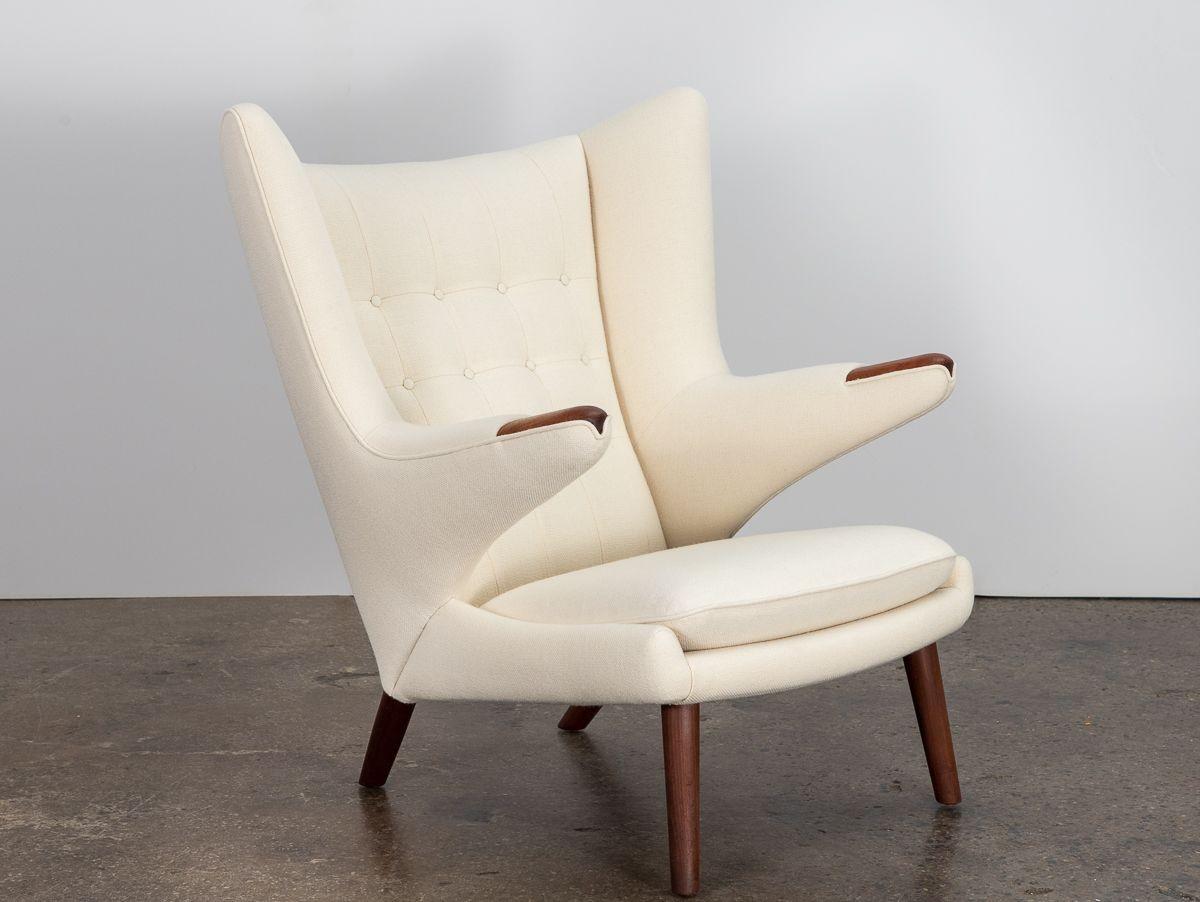 Hans J. Wegner AP19 Papa Bear Chair and Ottoman In Excellent Condition For Sale In Brooklyn, NY