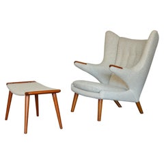 Hans J. Wegner AP19 Papabär-Stuhl und Ottomane