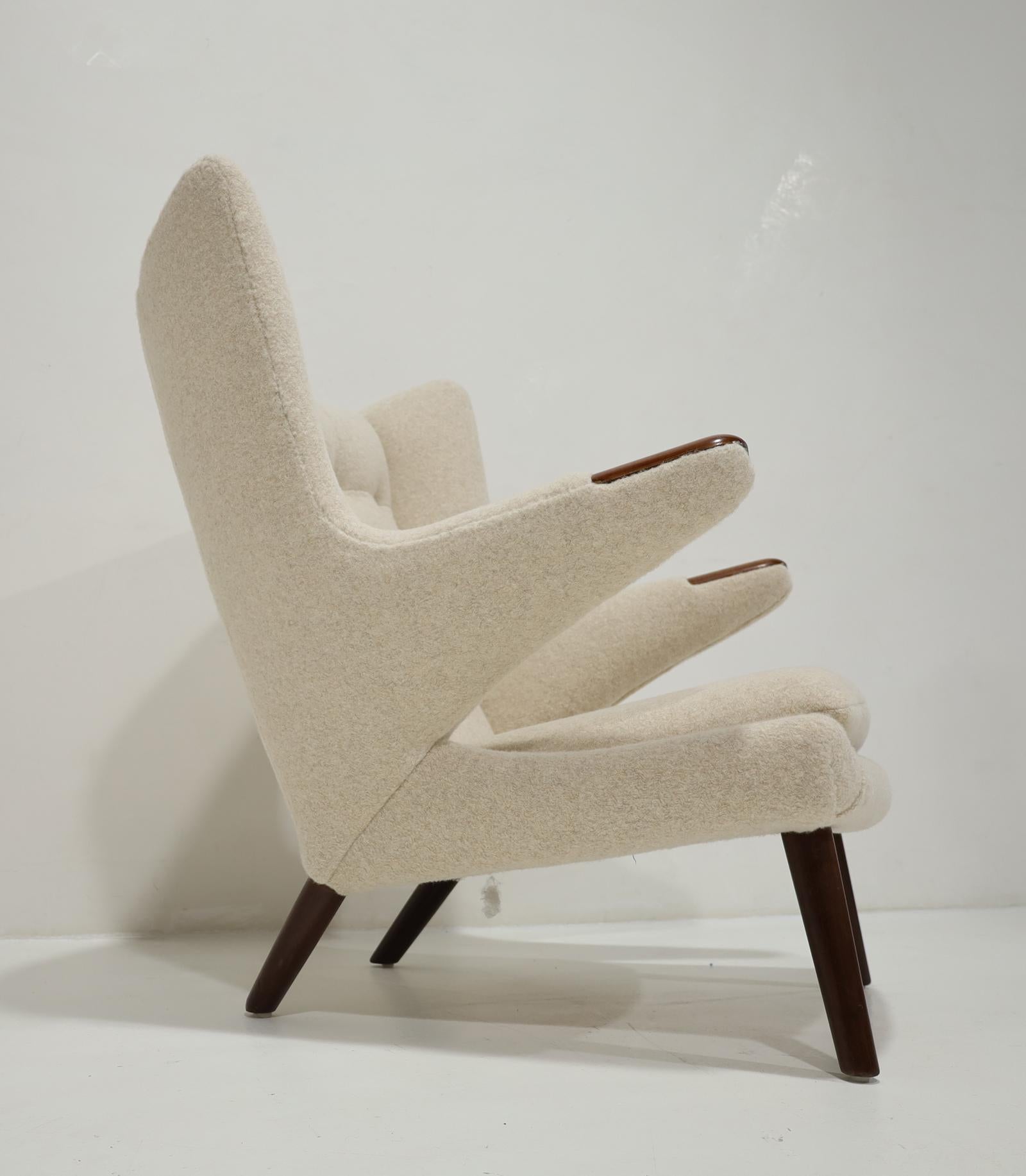Hans J. Wegner AP19 Papa Bear Chair in Holly Hunt Alpaca In Good Condition For Sale In Dallas, TX