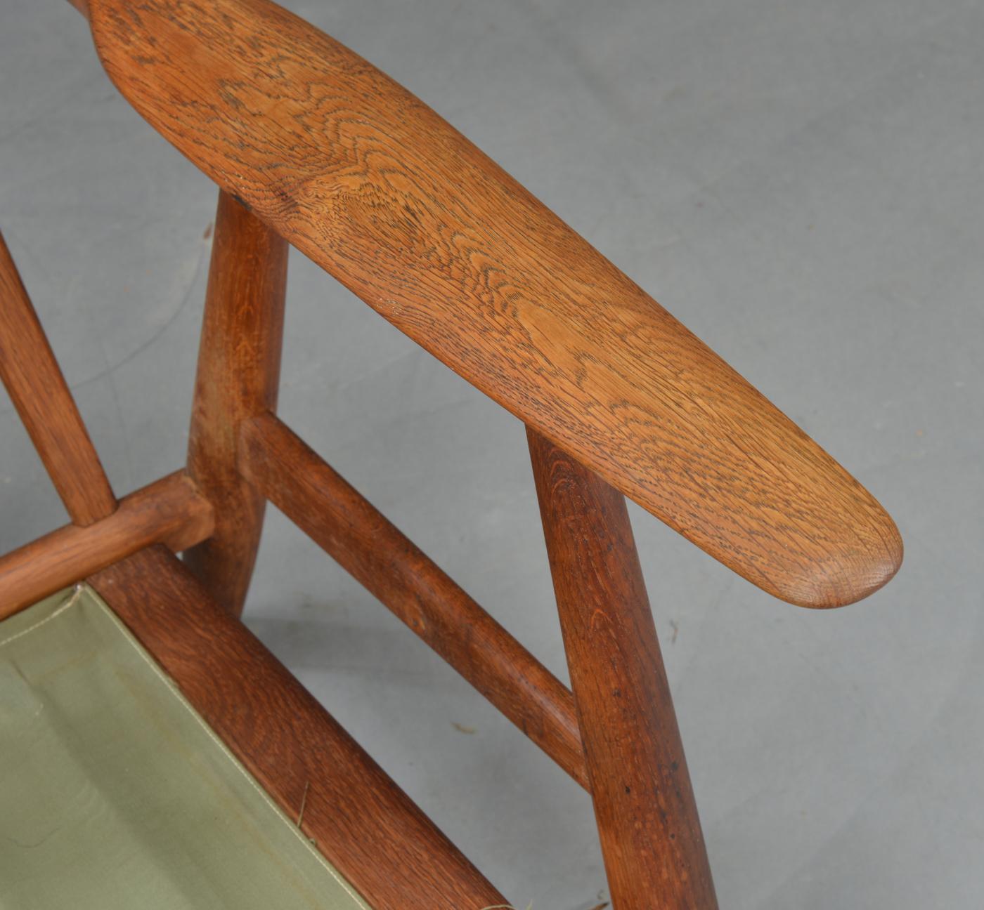 Hans J. Wegner Armchair Cigaren Model GE-240, Teak and Oak GE240 Chair For Sale 1