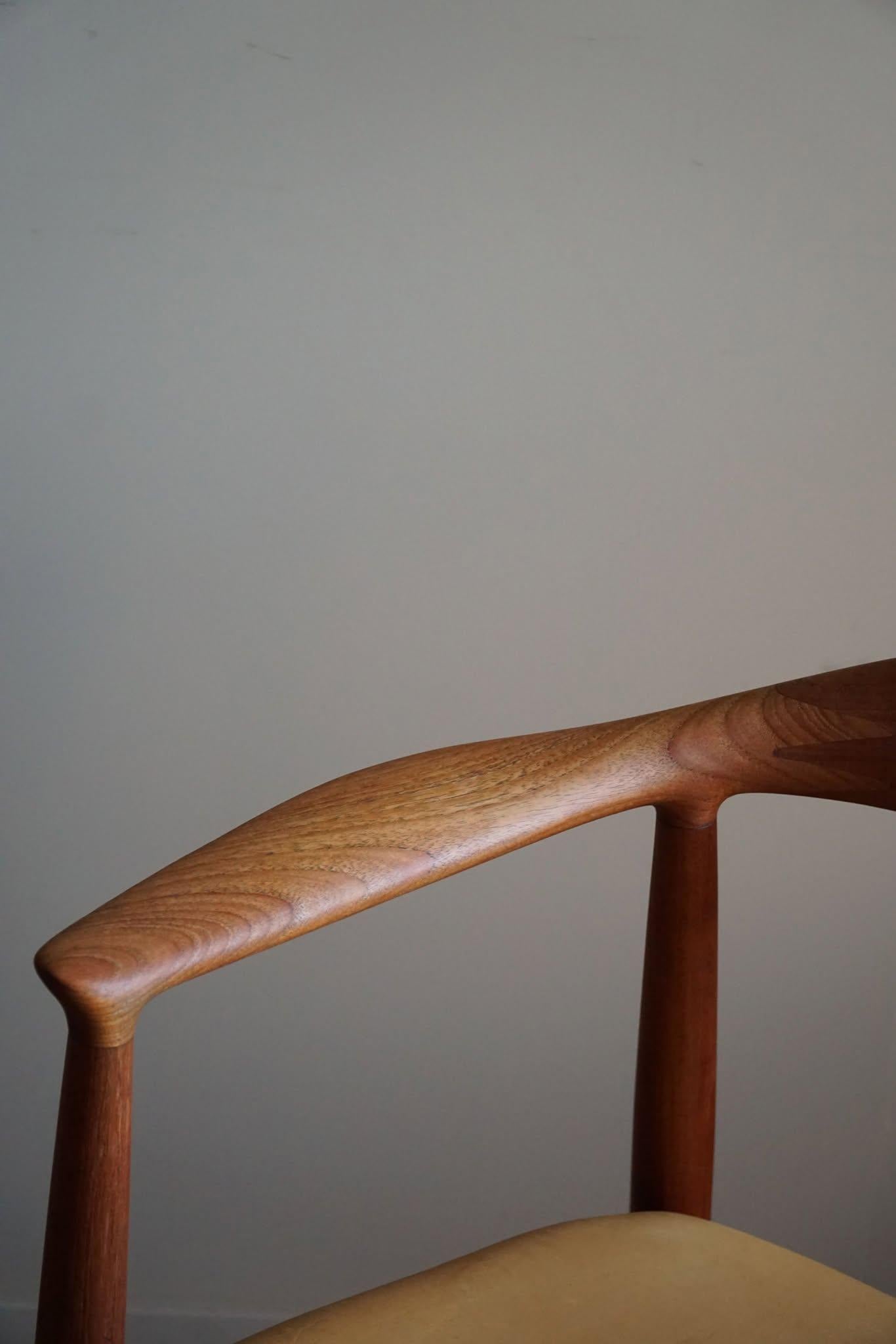 Hans J. Wegner, Armchair in Teak & Leather, 