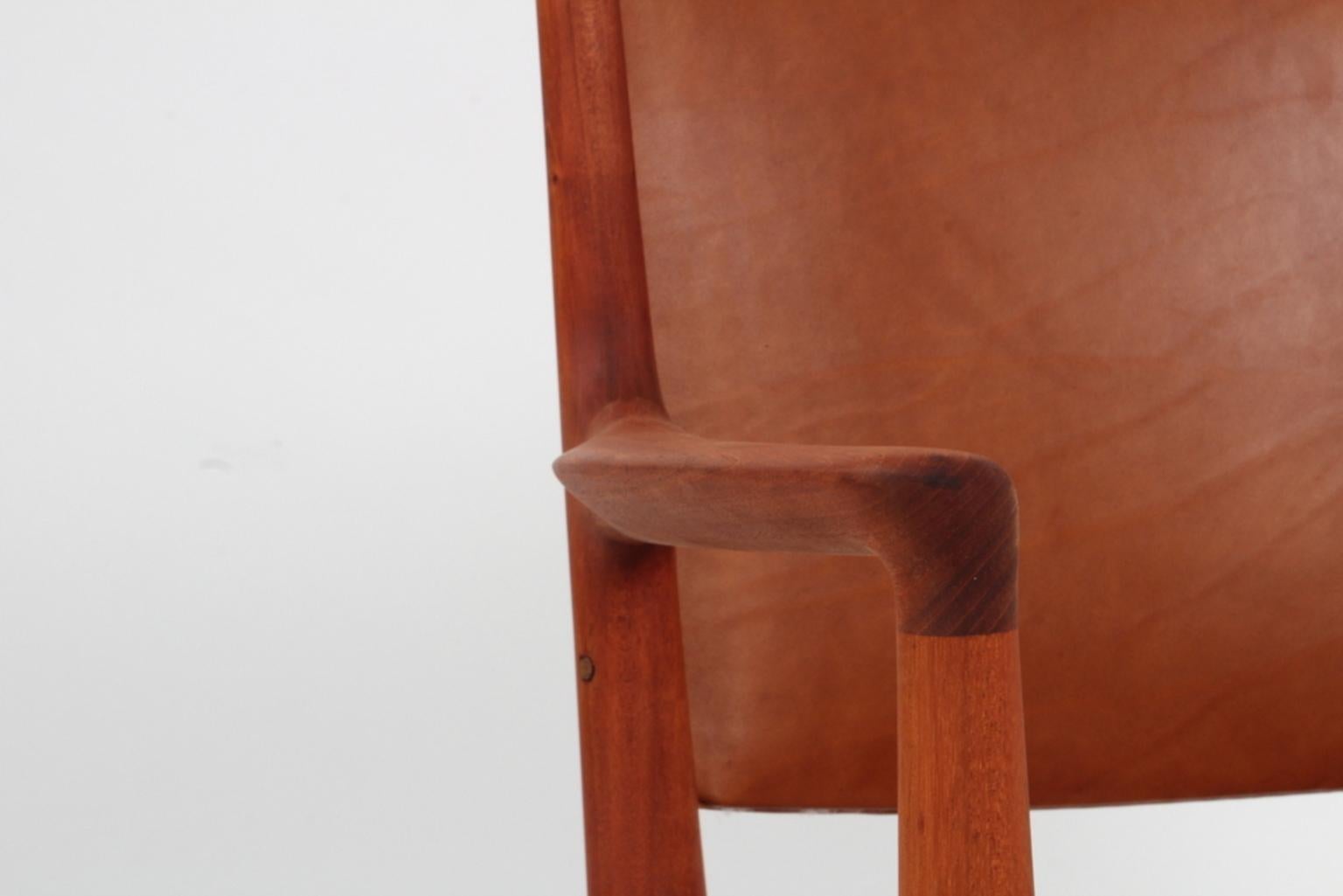 Hans J. Wegner Armchair, Model Jh513, Mahogany and Leather In Good Condition In Esbjerg, DK