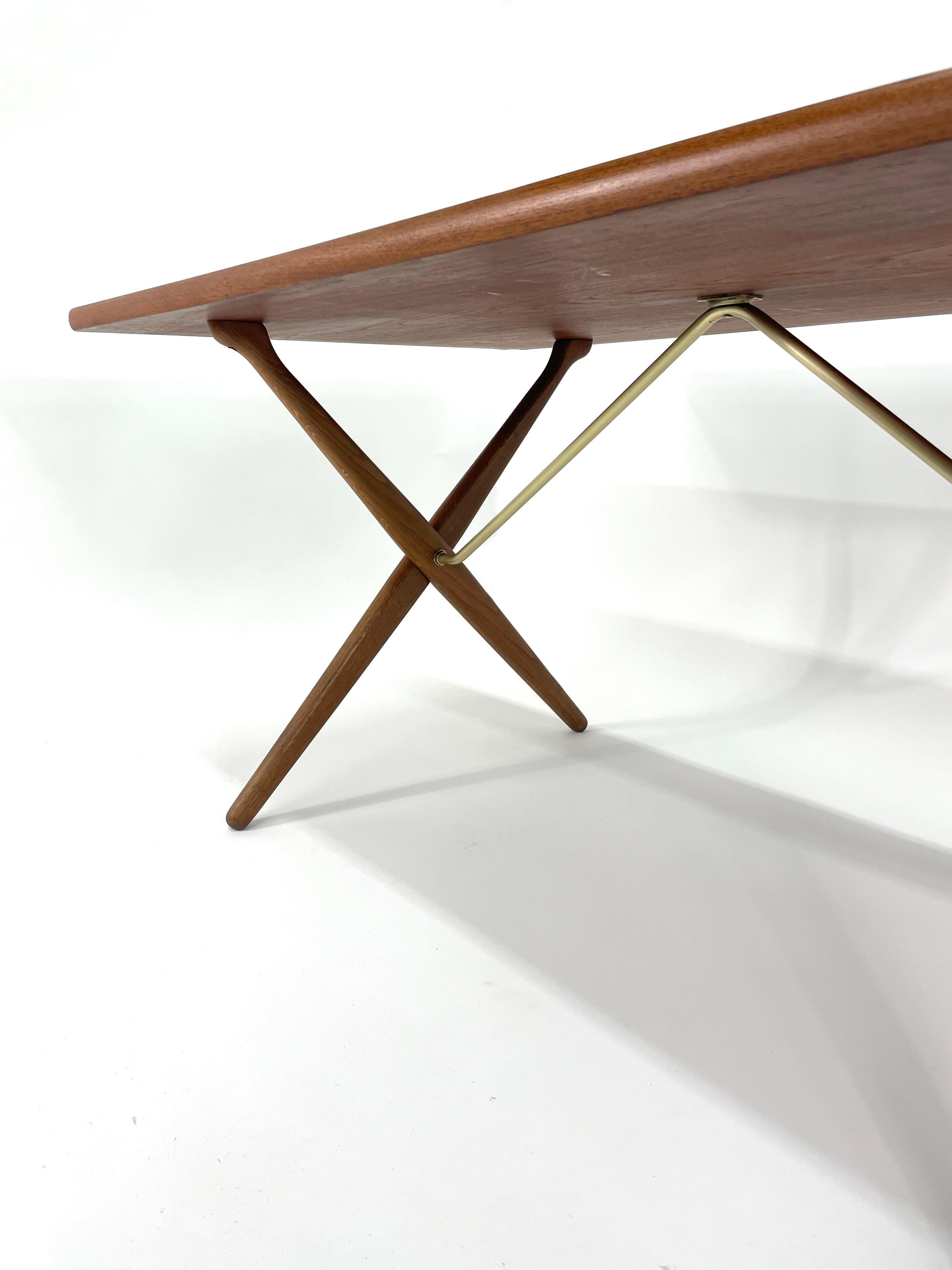 Hans J. Wegner AT-303 “Sabre” Dining Table for Andreas Tuck For Sale 1