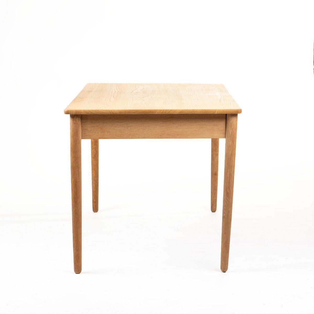 Danish Hans J. Wegner AT-305 Desk in Oak for Andreas Tuck For Sale