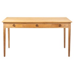 Hans J. Wegner AT-305 Desk in Oak for Andreas Tuck