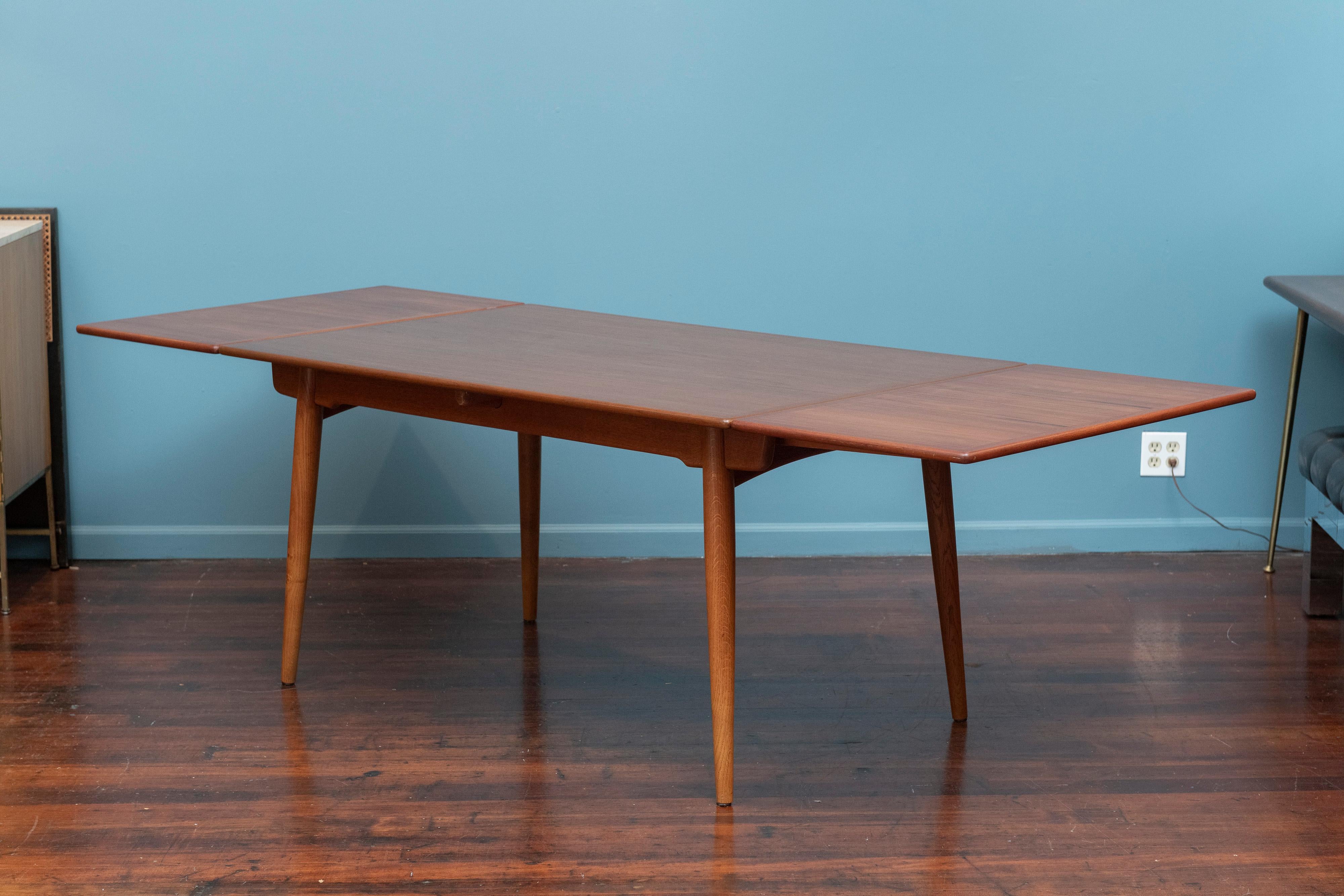 Hans J. Wegner AT-312 Dining Table for Andreas Tuck For Sale 1