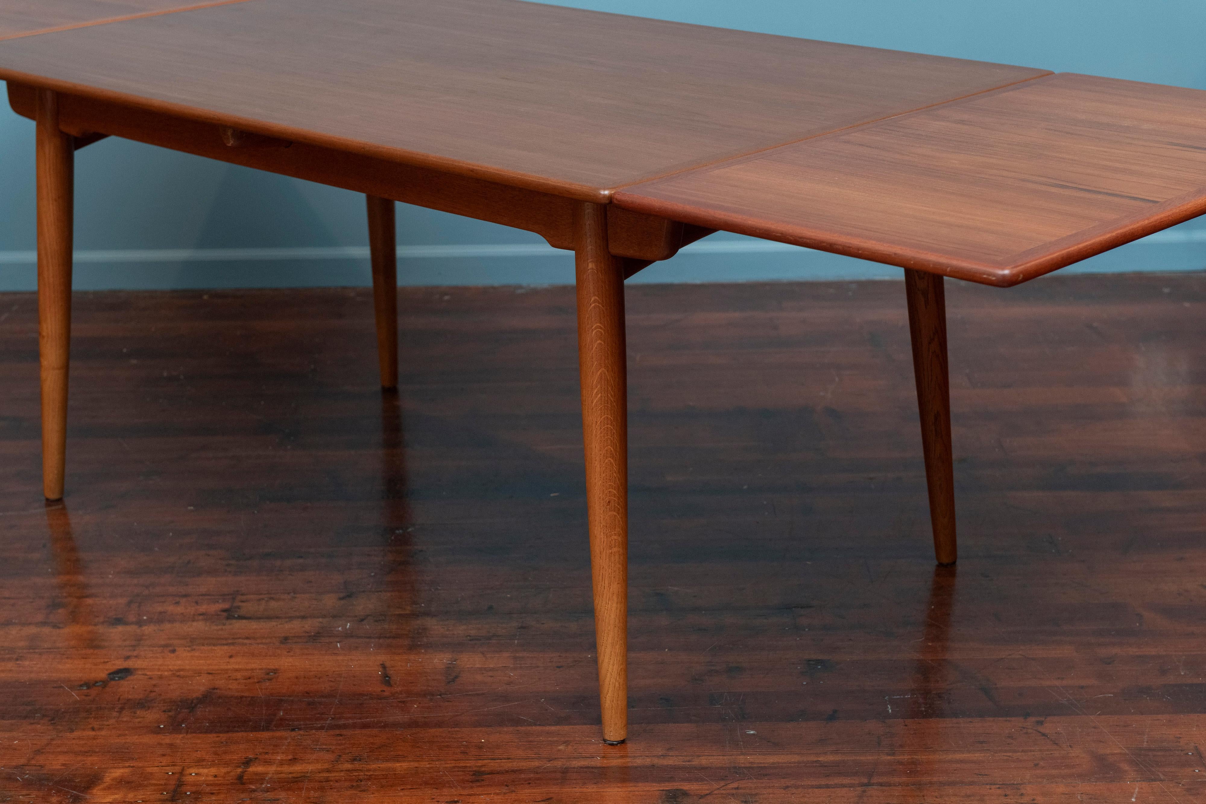 Hans J. Wegner AT-312 Dining Table for Andreas Tuck For Sale 2