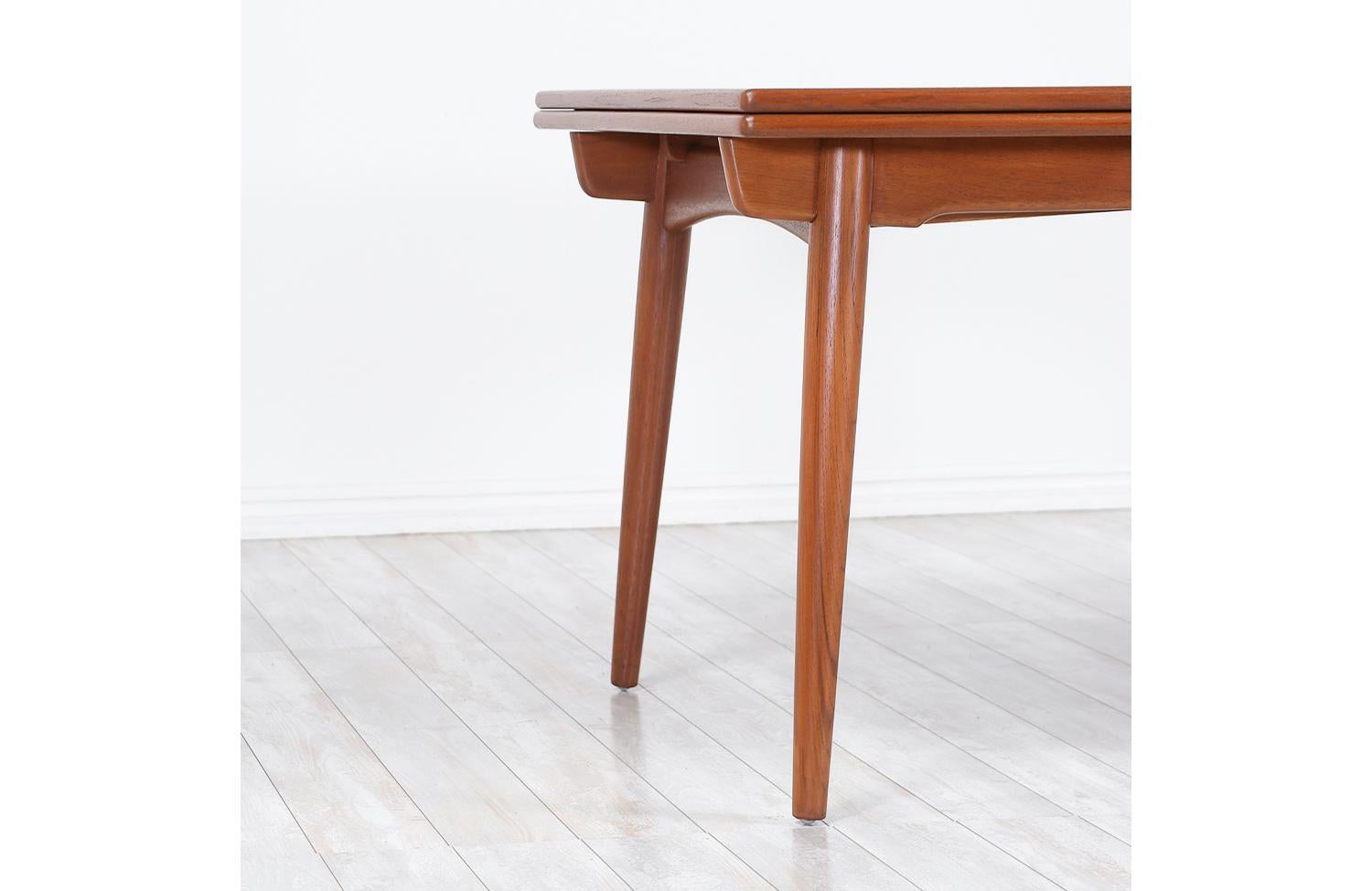 Hans J. Wegner AT 312 Draw-Leaf Dining Table for Andreas 3