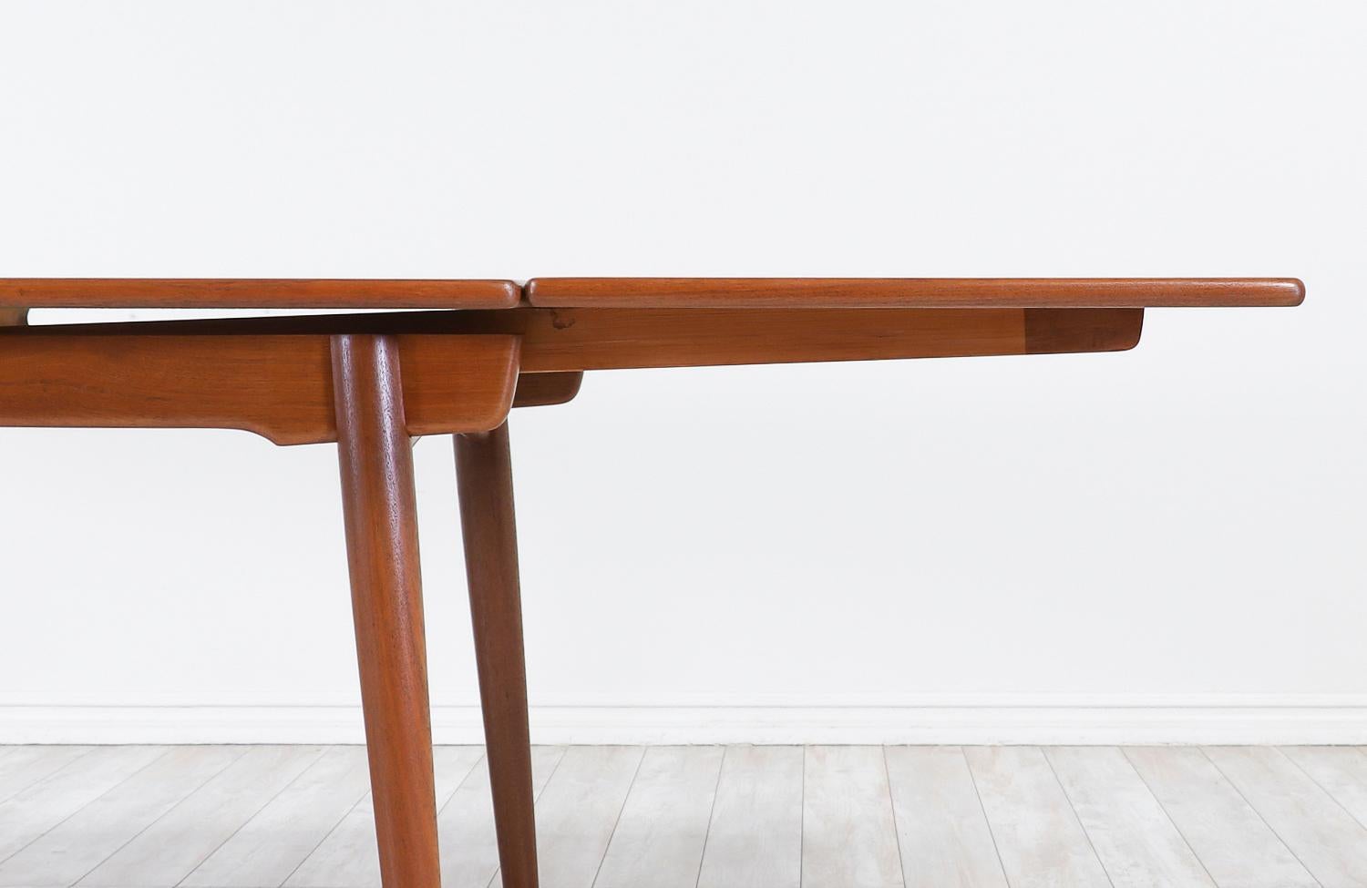 Hans J. Wegner AT 312 Draw-Leaf Dining Table for Andreas 1