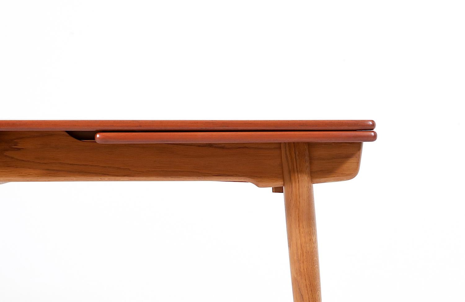 Mid-20th Century Hans J. Wegner AT-312 Sculpted Teak Dining Table for Andreas Tuck For Sale