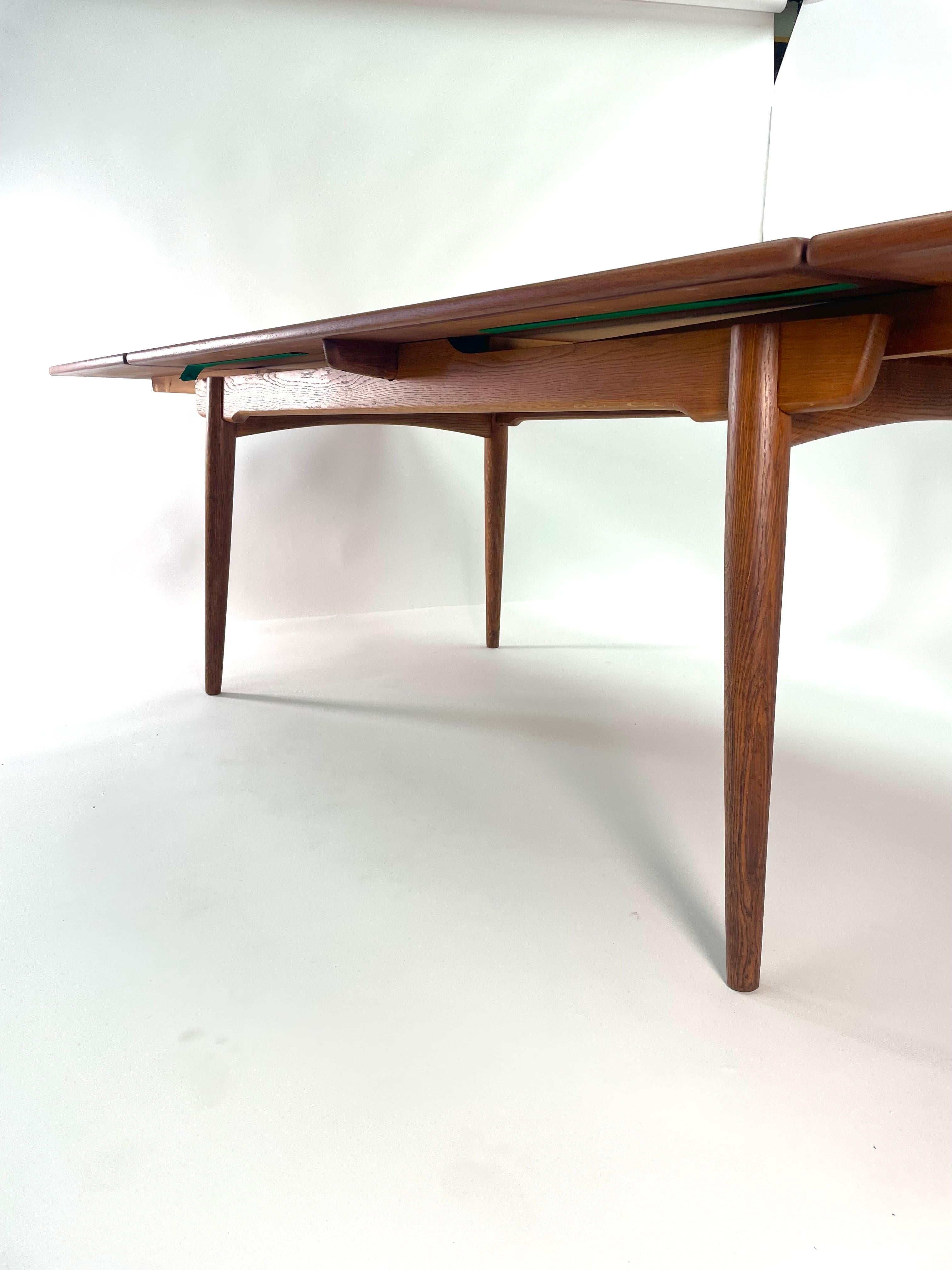Mid-20th Century Hans J. Wegner AT-312 Sculpted Teak & Oak Dining Table for Andreas Tuck For Sale
