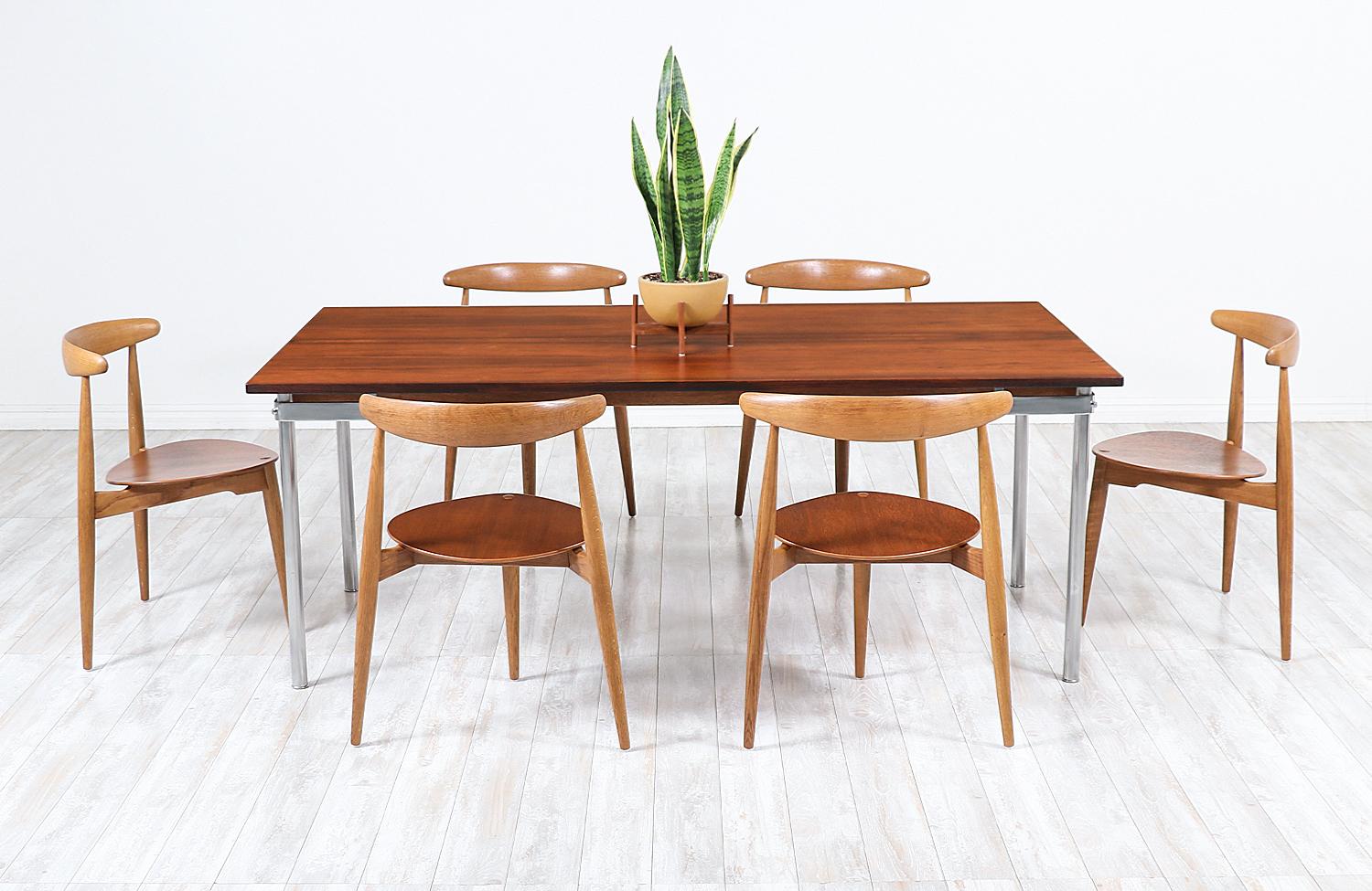 Acier Table de salle à manger à abattant AT-319 en bois de rose et acier de Hans J. Wegner pour Andreas Tuck en vente