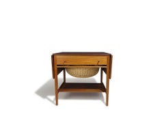 Hans J. Wegner AT-33 Sewing Drop-leaf Beistelltisch