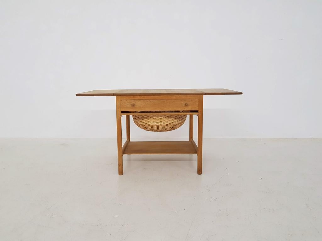 Veneer Hans J. Wegner “AT33 / PP33” Sewing Table for PP Møbler, Danish Modern 1953