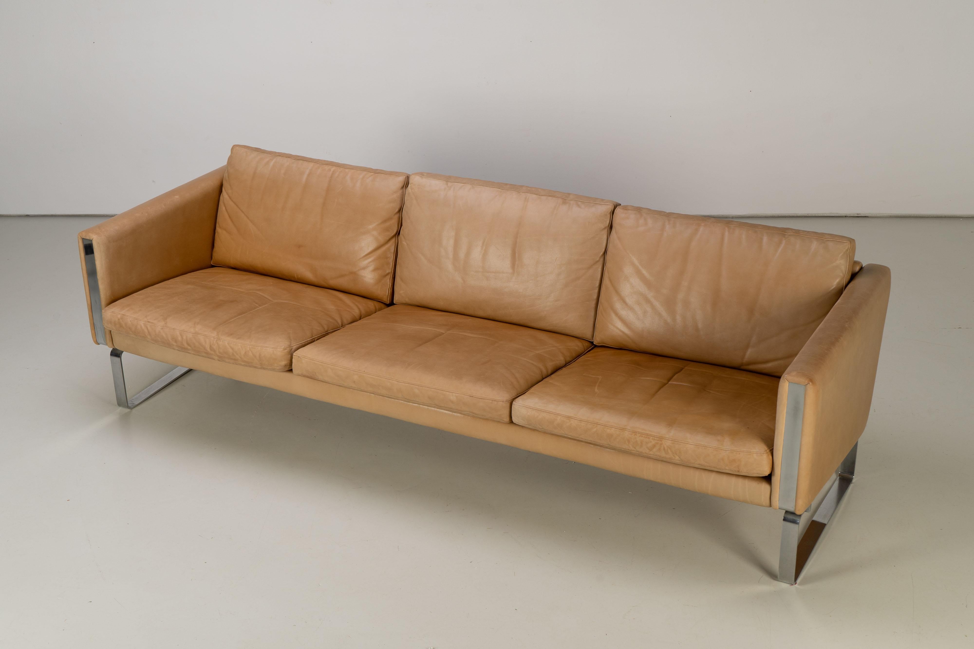 Hans J. Wegner Ch-103 3-Seater Sofa, Carl Hansen, 1970s In Good Condition For Sale In Rosendahl, DE