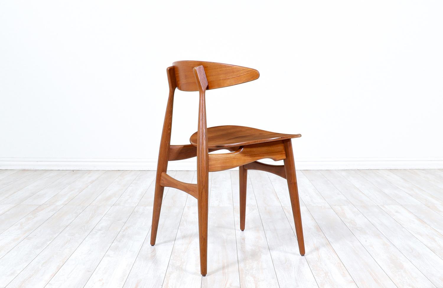Expertly Restored - Hans J. Wegner CH-33 Teak Side Chair for Carl Hansen & Søn In Excellent Condition For Sale In Los Angeles, CA
