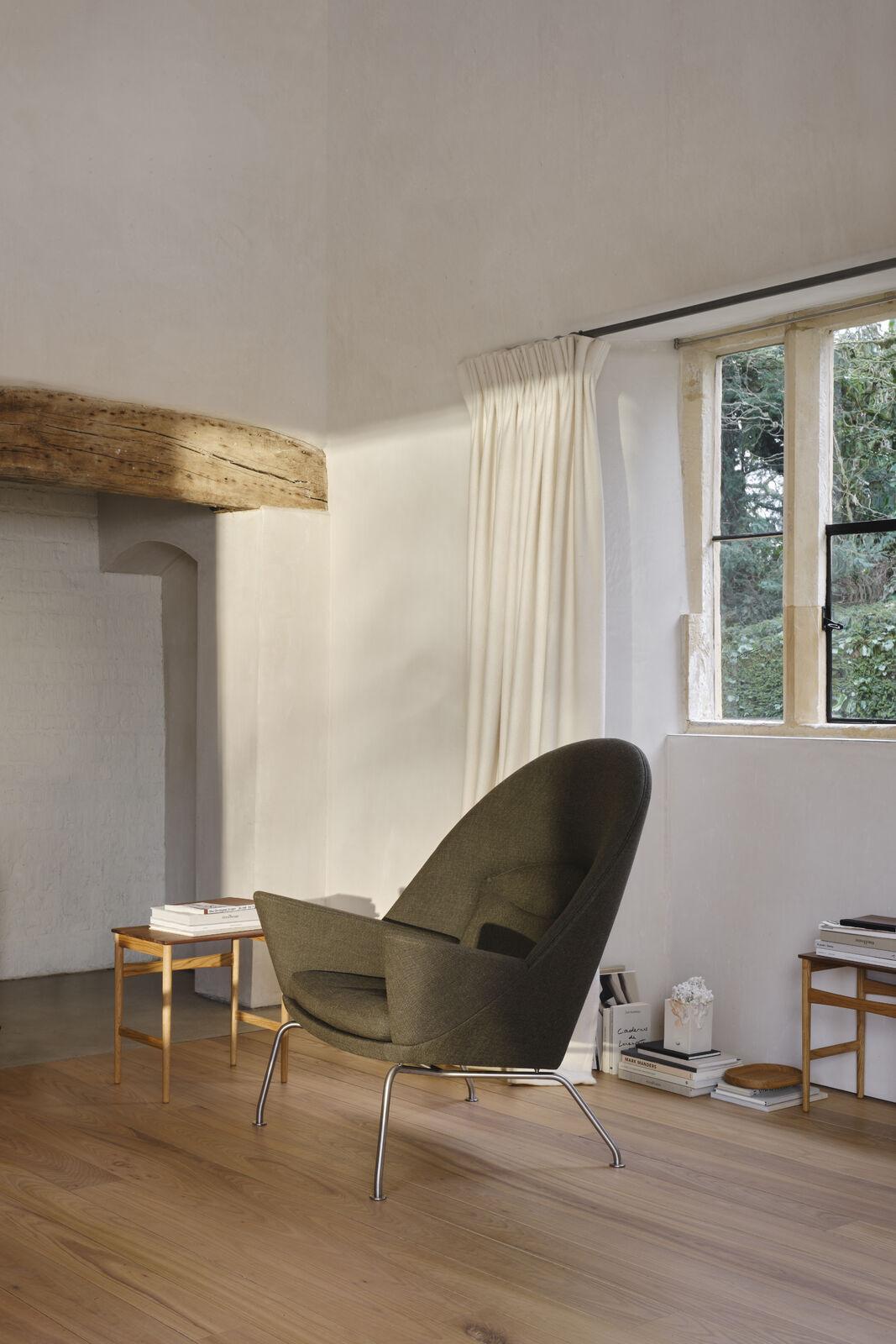 Hans J. Wegner CH004 Nesting Tables Walnut/Oak Oil for Carl Hansen In New Condition For Sale In New York, NY