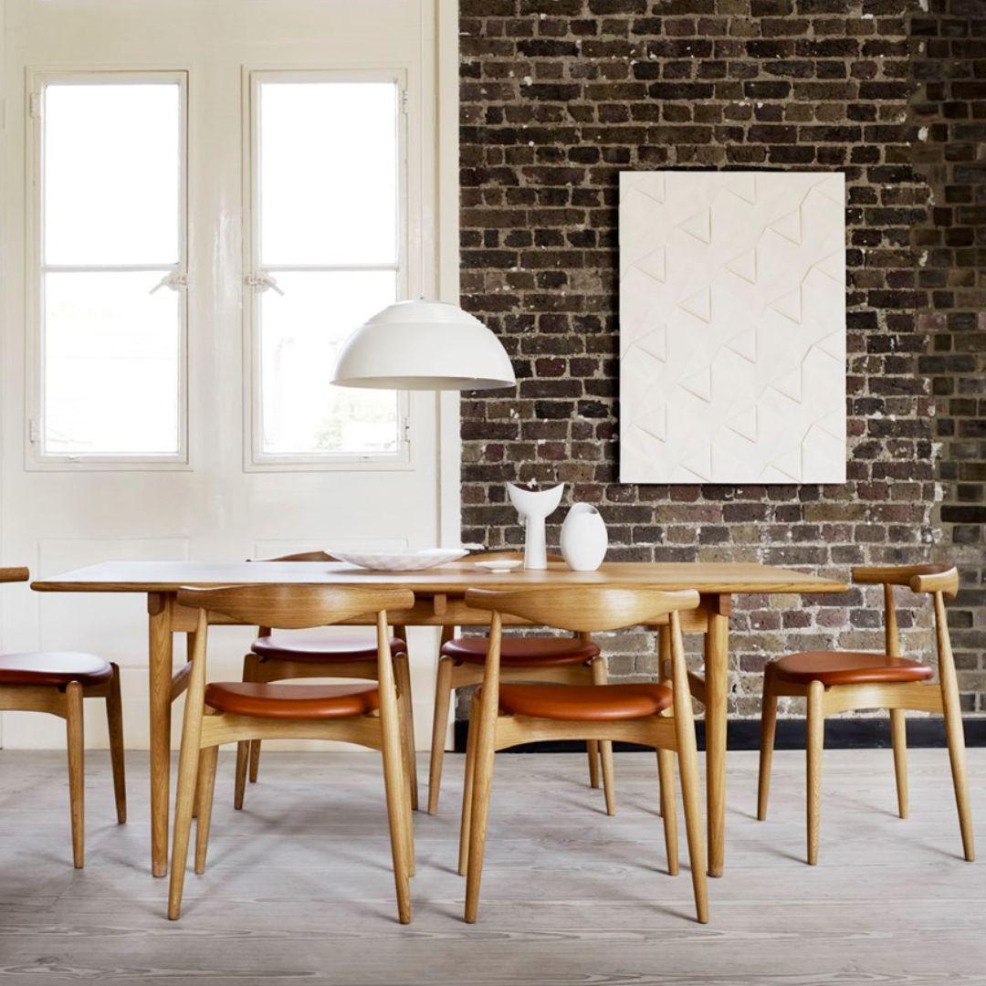 Sedia Hans J. Wegner 'CH20' in Oak, pelle e sapone per Carl Hansen & Son in vendita 1