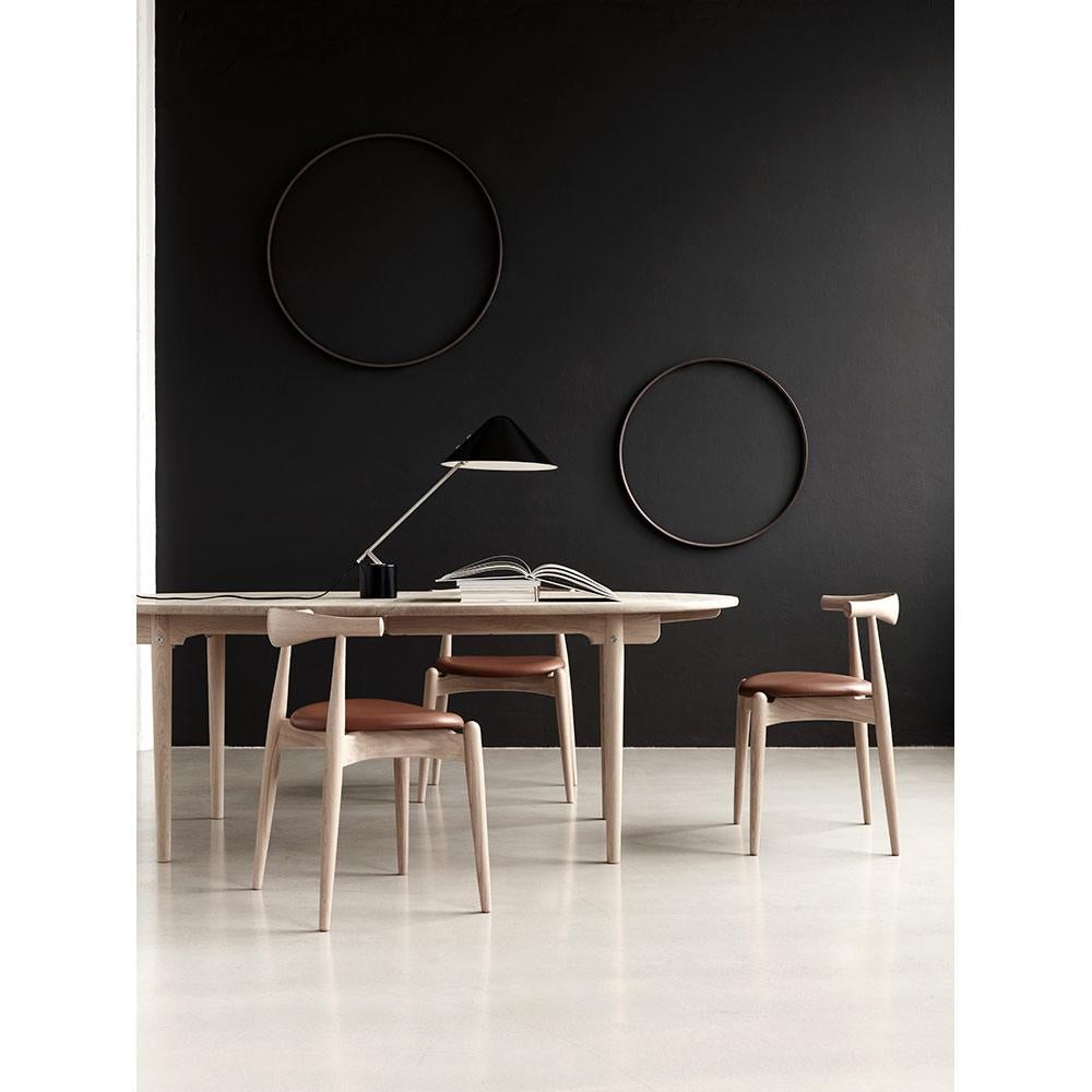 Hans J. Wegner CH20 Ellbogenstuhl Eiche Öl Leder Thor 301 für Carl Hansen (Dänisch) im Angebot