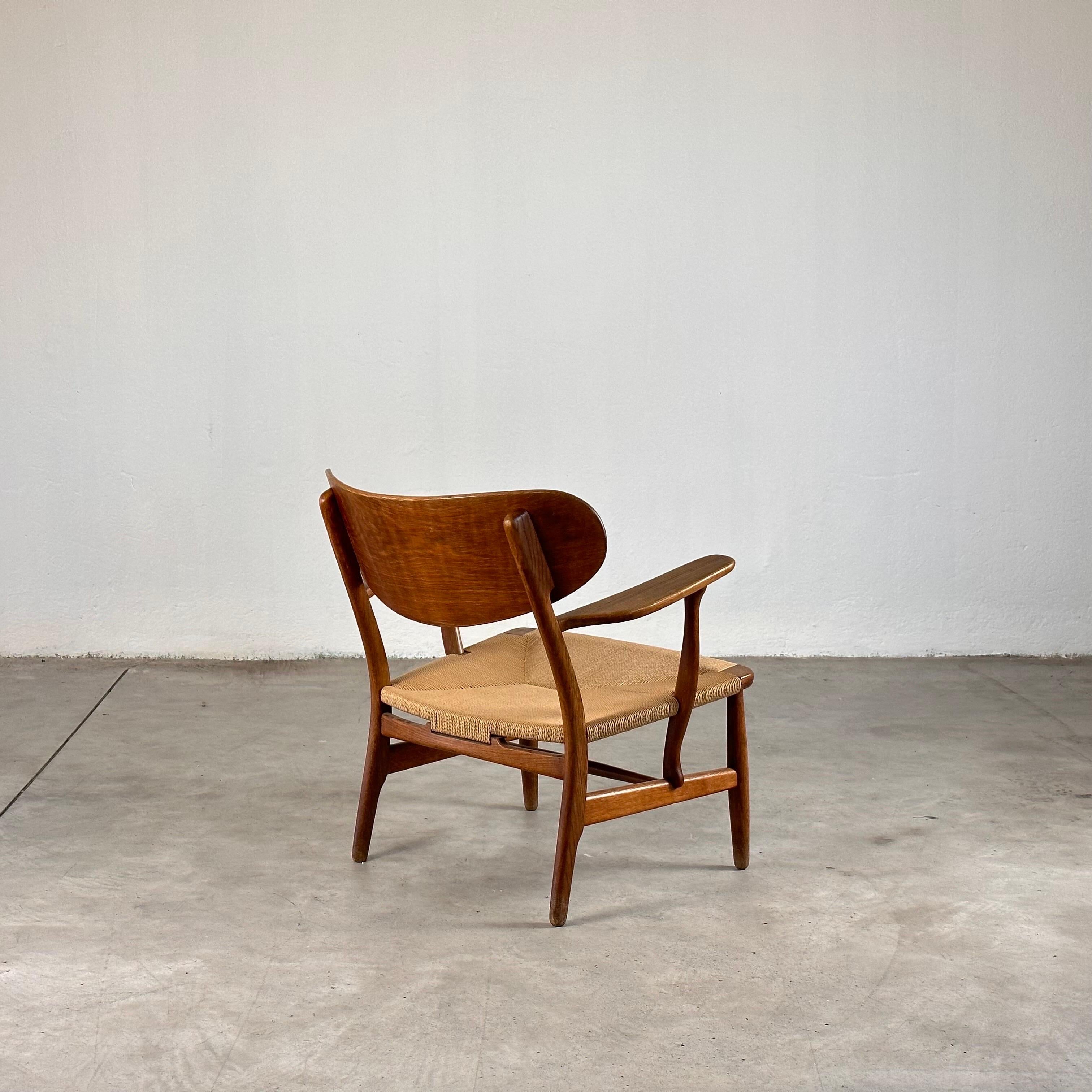 Danish Hans J. Wegner CH22 Lounge Chair, Early Production, Carl Hansen, Denmark, 1950s