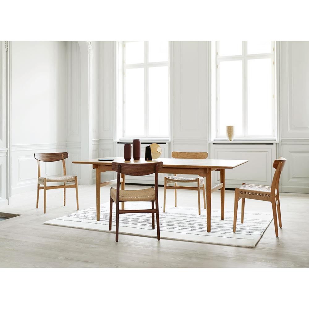 Hans J. Wegner CH23 Stuhl Oak Oil Natural Paper Cord für Carl Hansen (Geölt) im Angebot