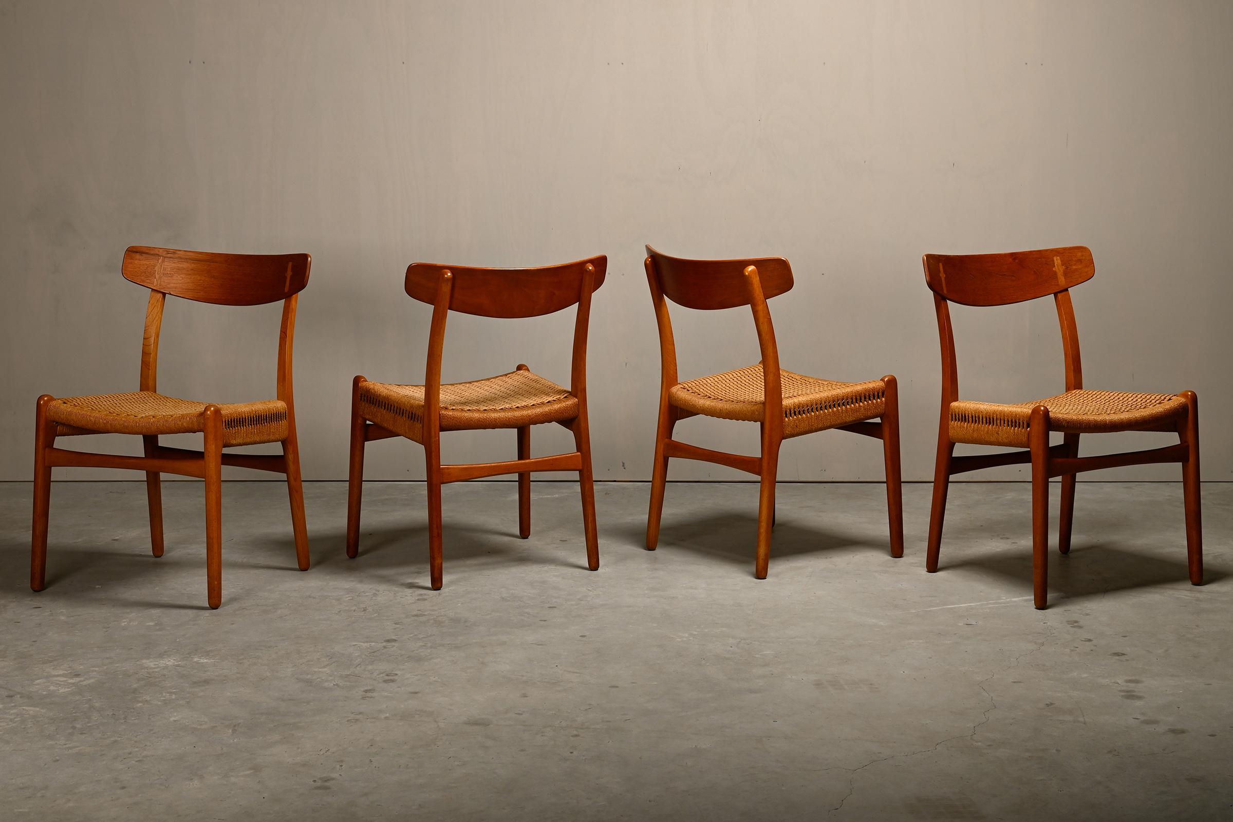 Mid-20th Century Hans J. Wegner CH23 Dining Chairs oak, teak and papercord for Carl Hansen & Søn For Sale