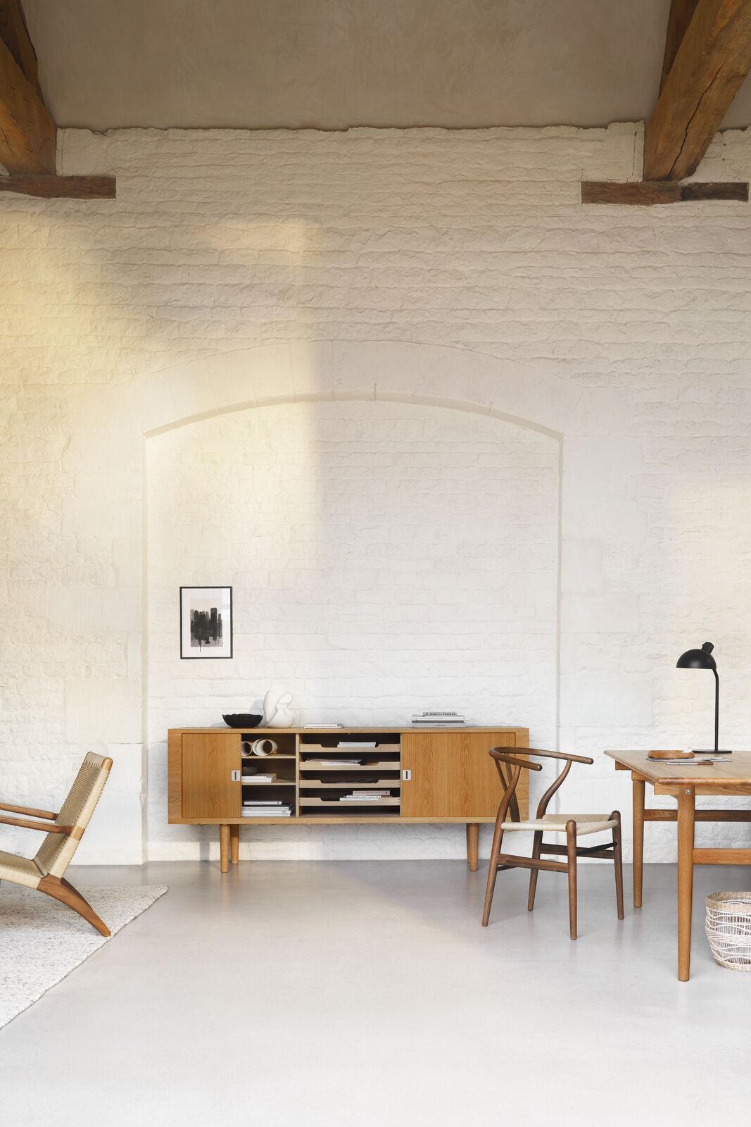 Hans J. Wegner CH24 Stuhl Nussbaum Lack Natur Papercord für Carl Hansen (Dänisch) im Angebot