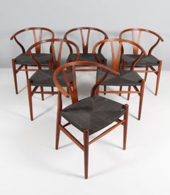 Hans J. Wegner CH24 Wishbone Chair, 1970s, walnut