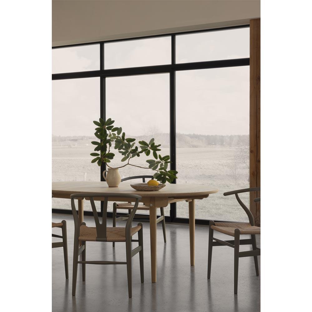 Hans J. Wegner CH24 Wishbone Chair Beech Clay Natural Papercord für Carl Hansen im Zustand „Neu“ im Angebot in New York, NY