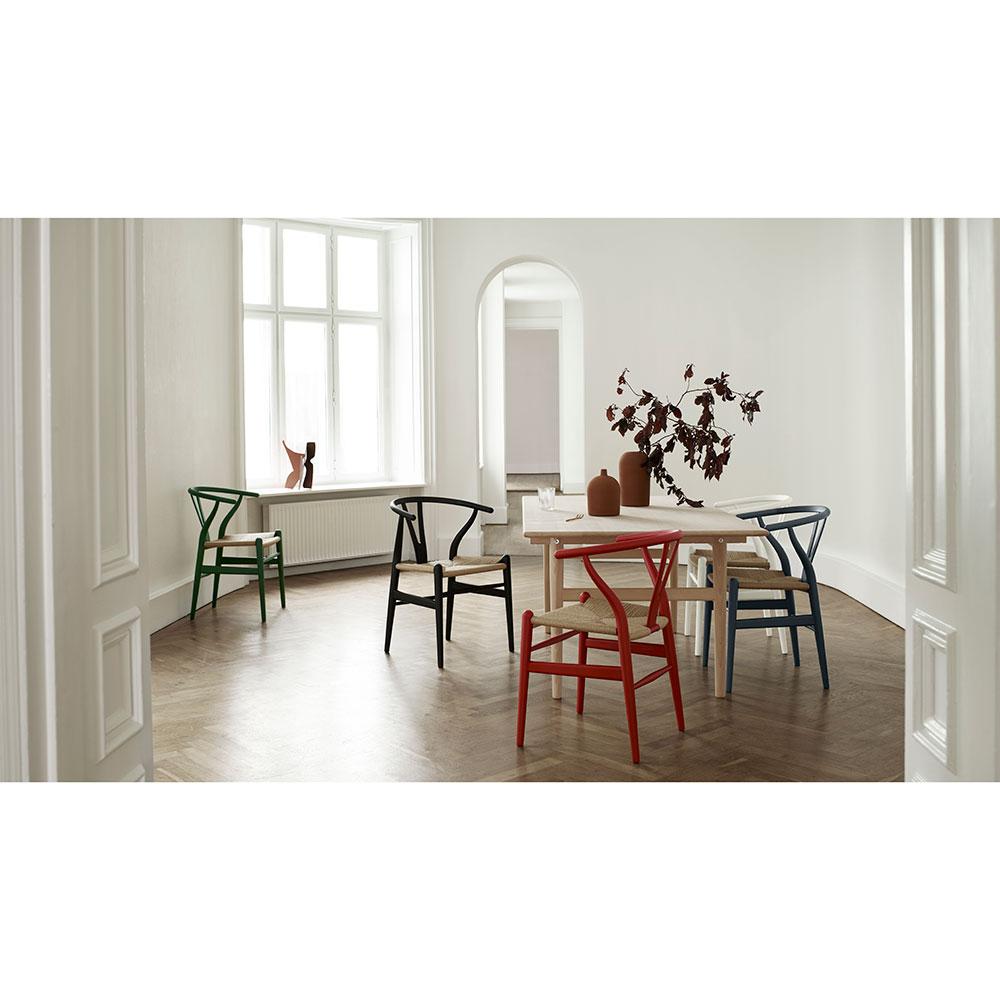 Hans J. Wegner CH24 Wishbone Chair Buche Weiß Natural Papercord für Carl Hansen (21. Jahrhundert und zeitgenössisch) im Angebot