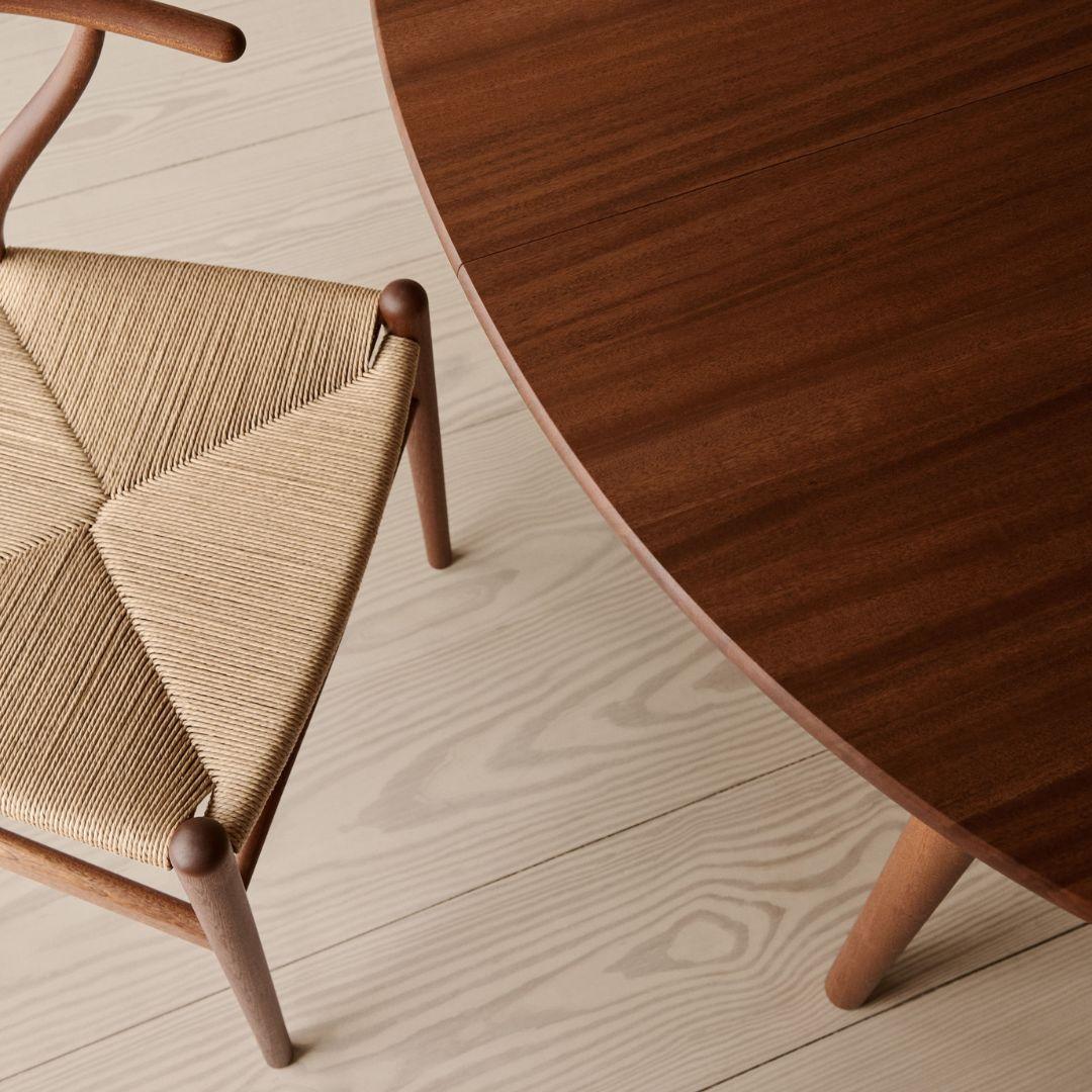 Danish Hans J. Wegner 'CH24 Wishbone' Chair in Mahogany and Oil for Carl Hansen & Son For Sale