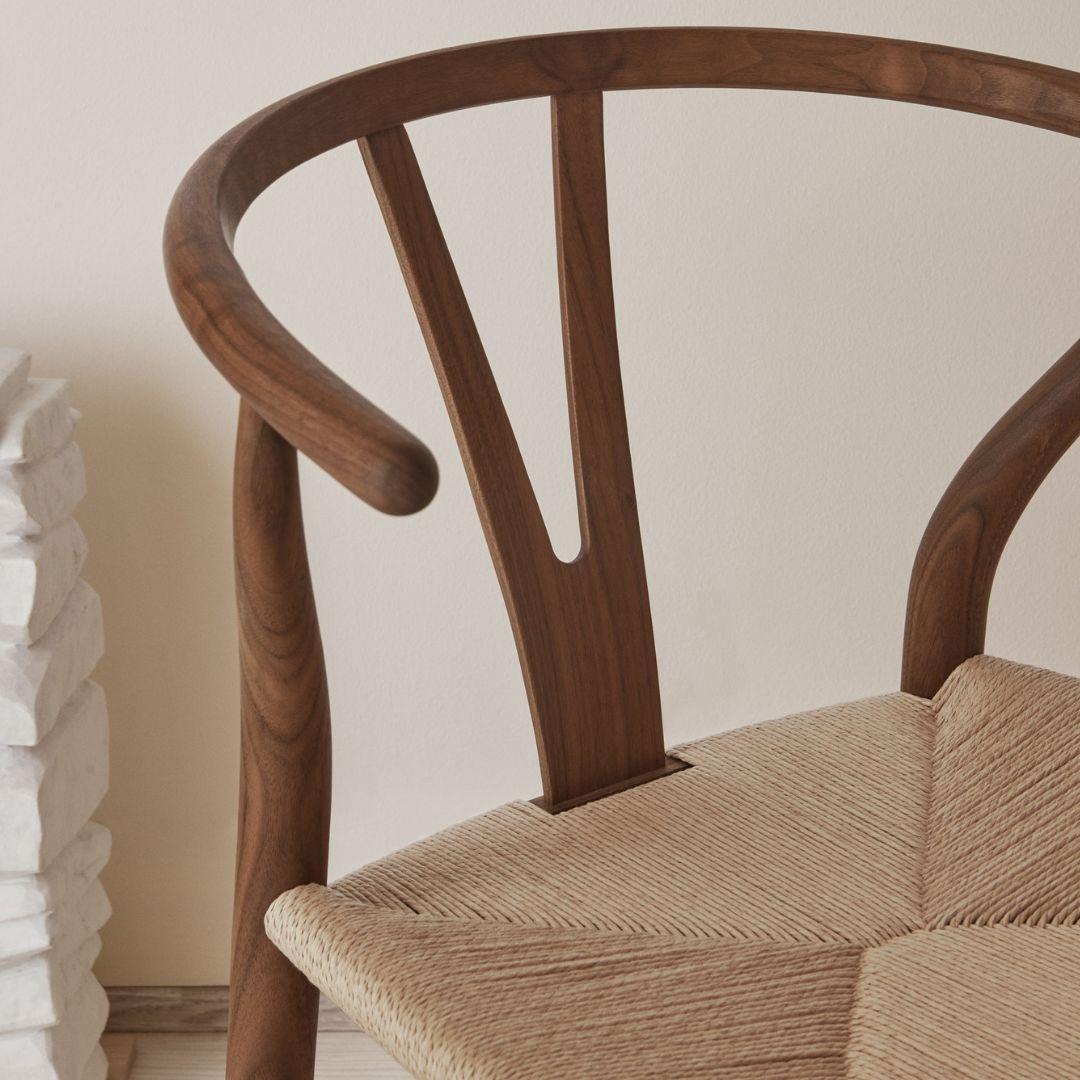 Hans J. Wegner 'CH24 Wishbone' Chair in Mahogany and Oil for Carl Hansen & Son In New Condition For Sale In Glendale, CA