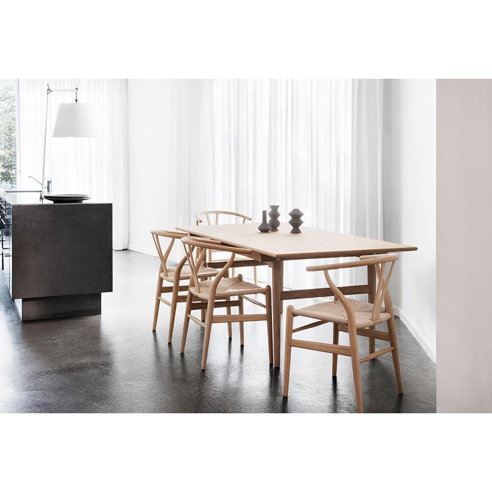 Hans J. Wegner CH24 Wishbone Chair Oak Soap Natural Papercord für Carl Hansen im Angebot 3