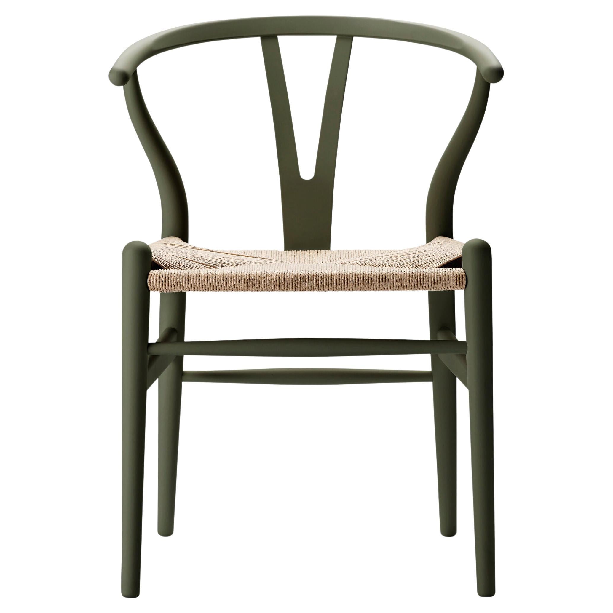 Hans J. Wegner CH24 Wishbone Chair Seaweed Natural Papercord pour Hans Hansen