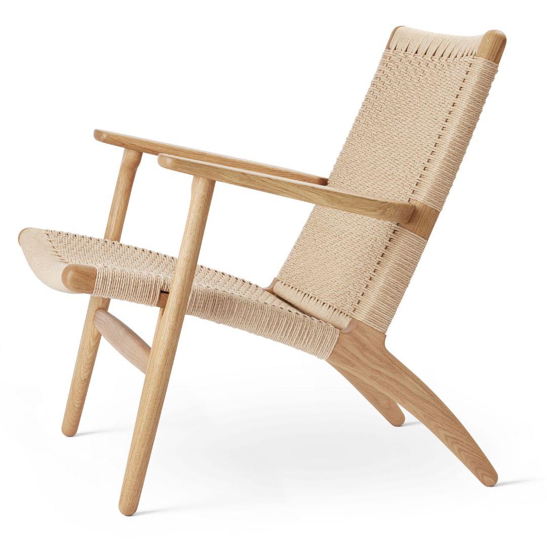 Danish Hans J Wegner 'CH25' Chair in Oak, Oil & Natural Papercord for Carl Hansen & Son For Sale