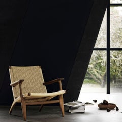 Hans J Wegner 'CH25' Easy Chair in Walnut, Oil & Papercord for Carl Hansen & Son