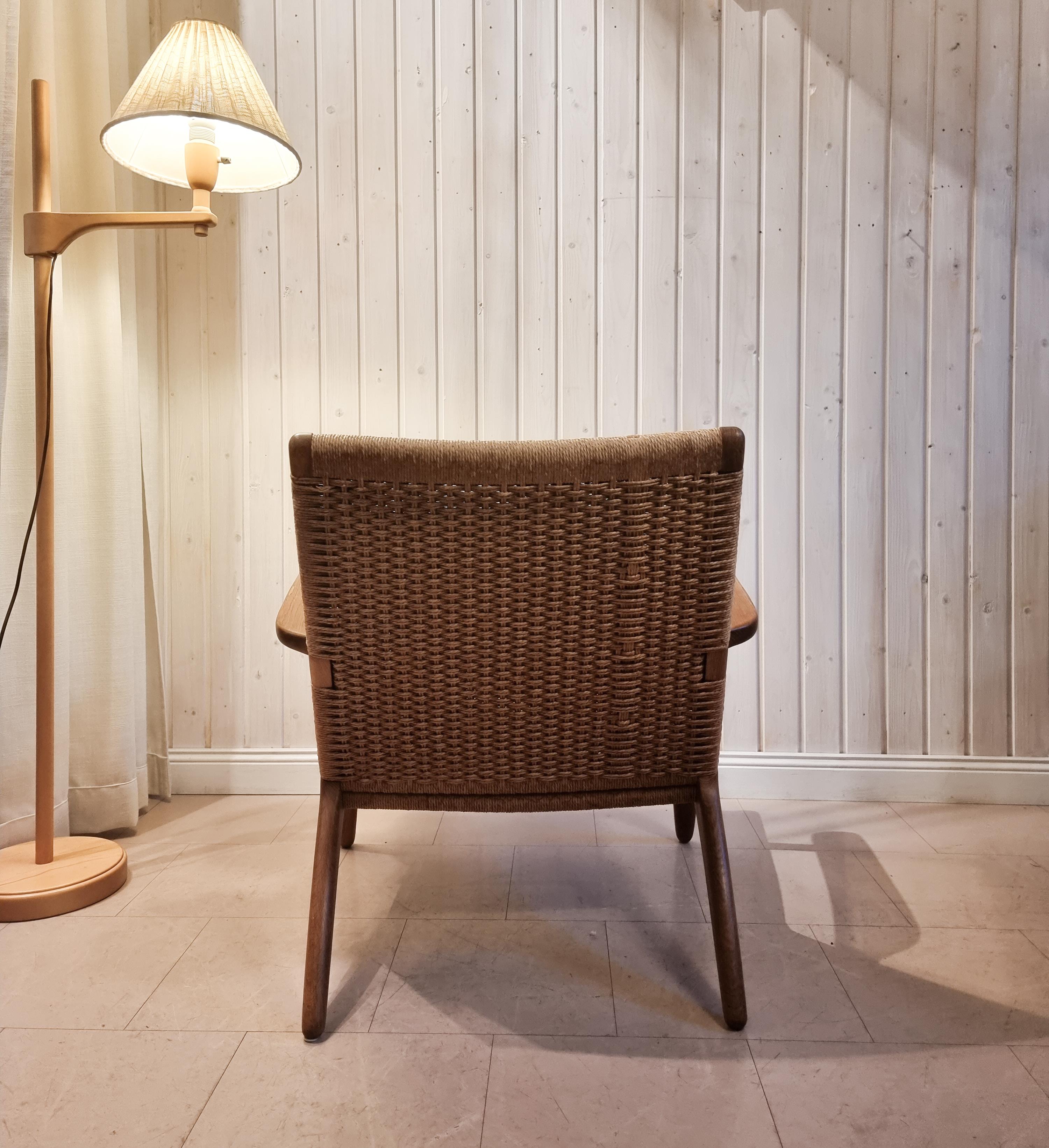 Fauteuil CH25 de Hans J Wegner, Carl Hansen & Son, Scandinavian Modern /mid1900s Bon état - En vente à Stockholm, SE