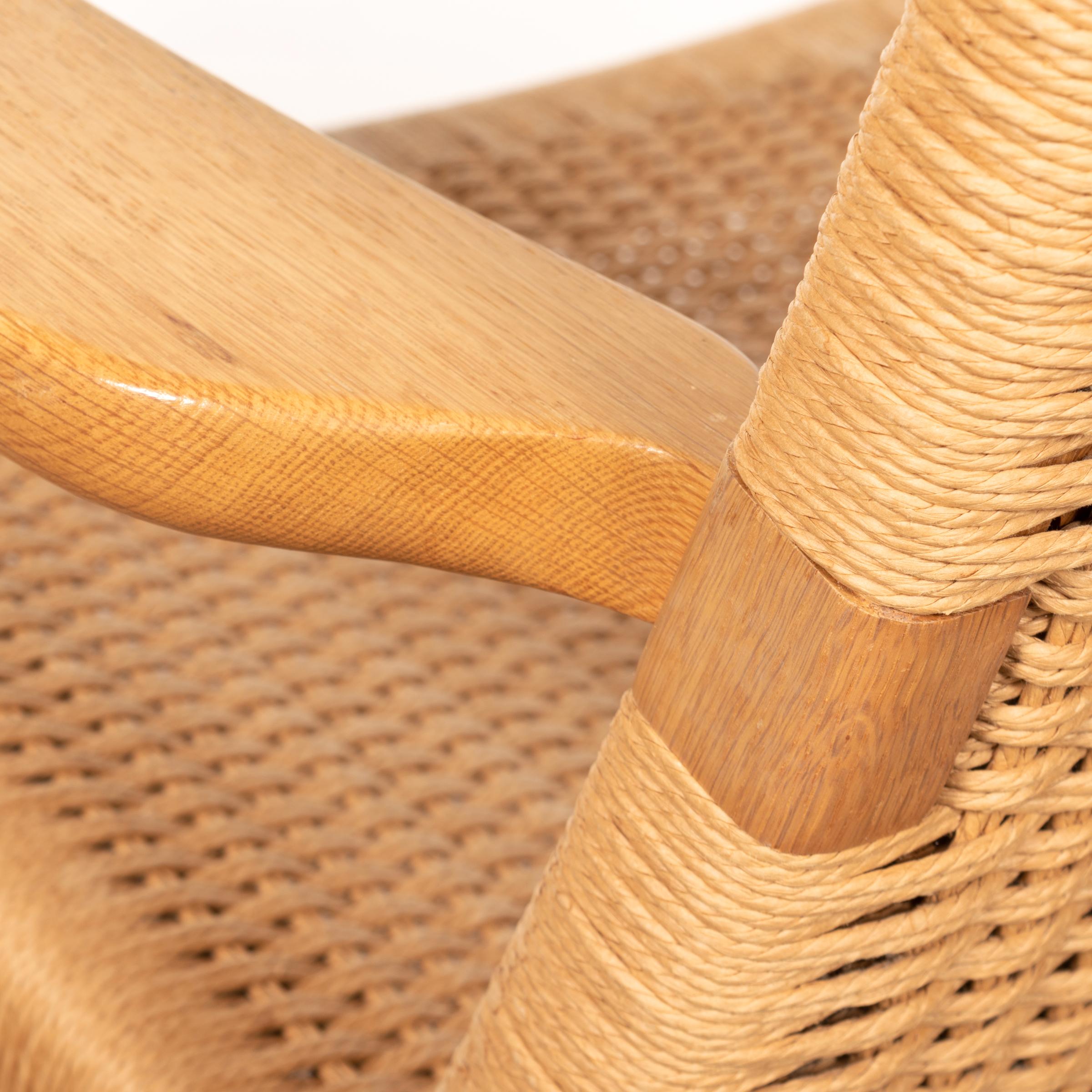 Hans J. Wegner CH25 Lounge Chair in Oak and Naturel Cord for Carl Hansen & Søn 10