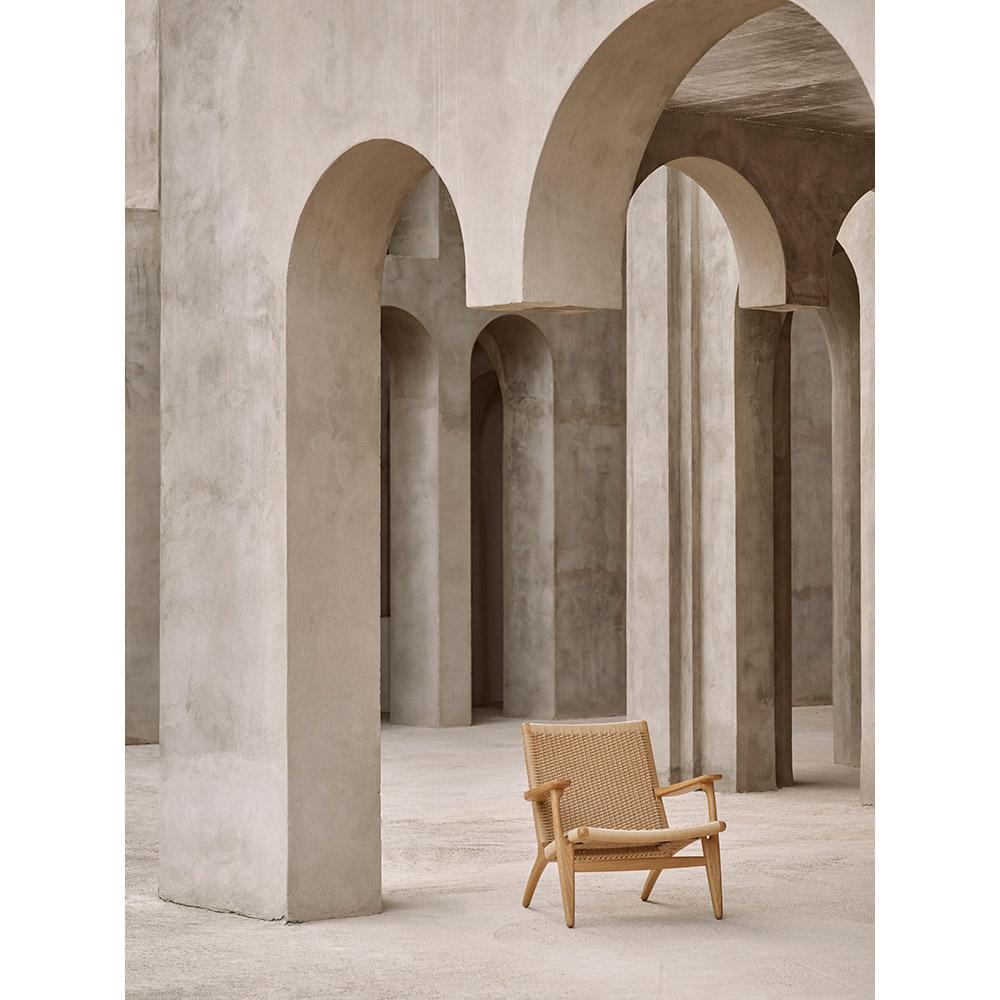 Hans J. Wegner CH25 Lounge Chair Oak Oil Natural Papercord für Carl Hansen (Dänisch) im Angebot