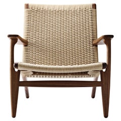 Hans J. Wegner CH25 Lounge Chair Walnut Oil Natural Papercord for Carl Hansen