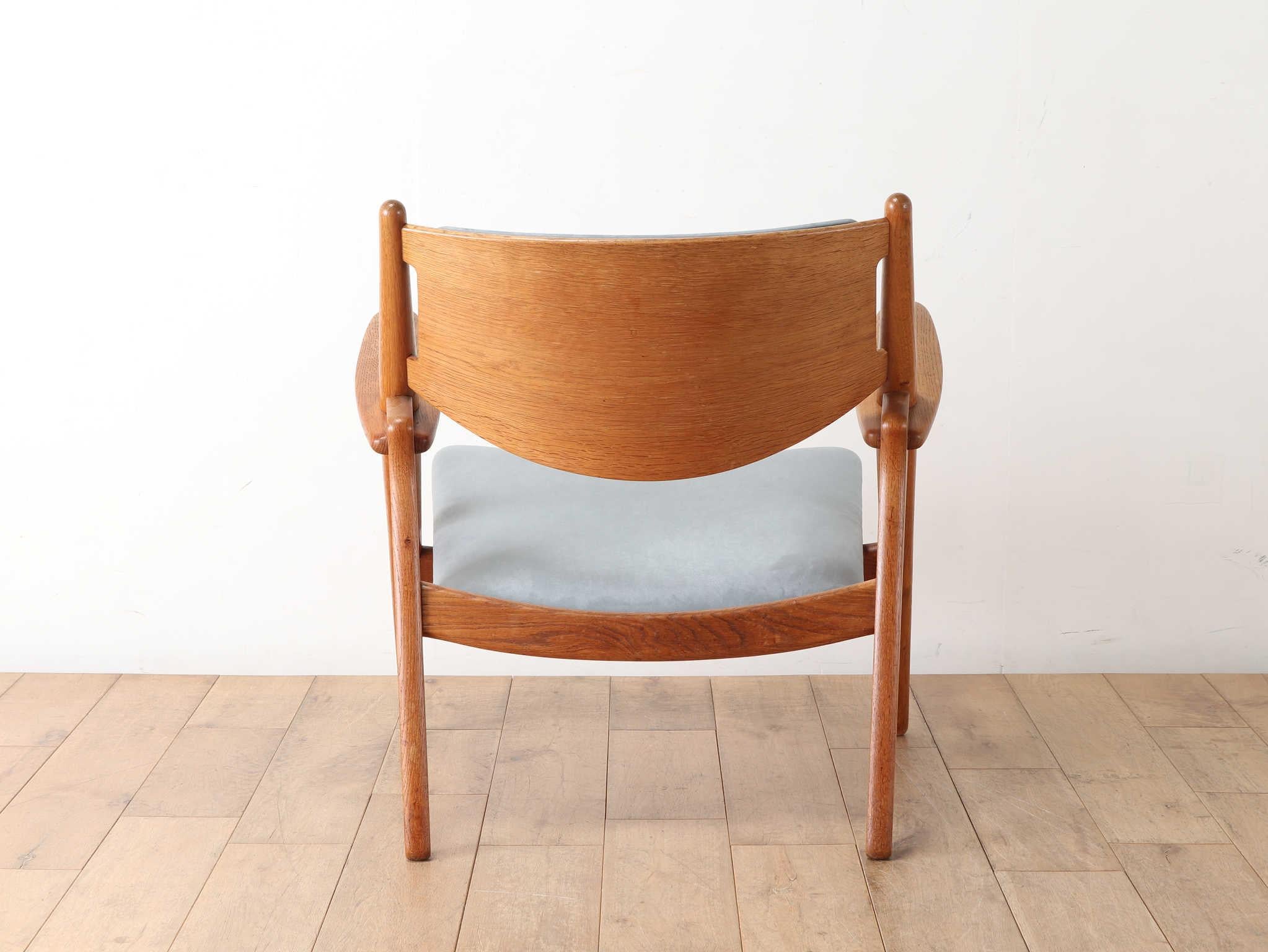 Hans J. Wegner CH28 Lounge Chair, 1960s For Sale 7