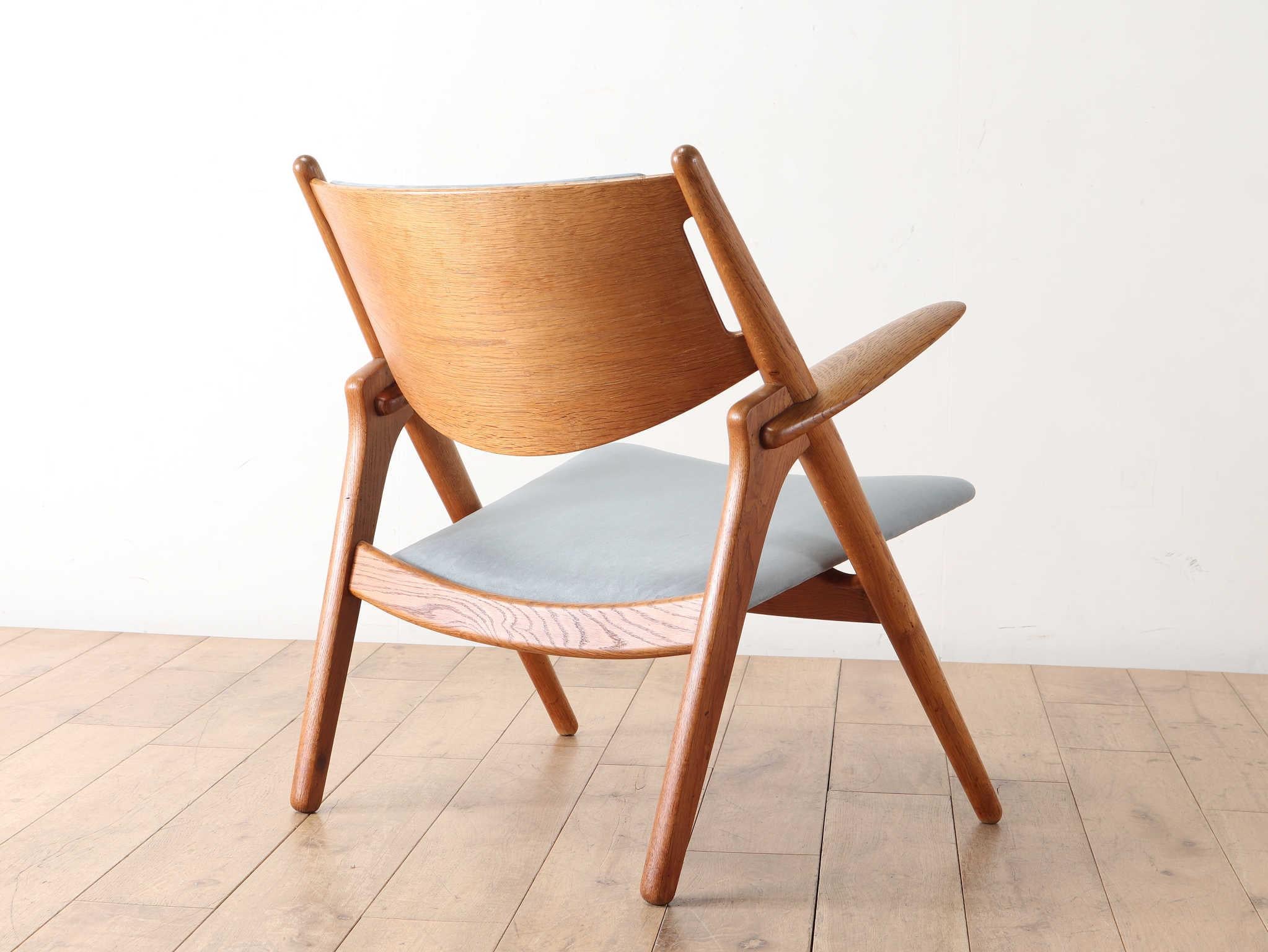 Hans J. Wegner CH28 Lounge Chair, 1960s For Sale 11