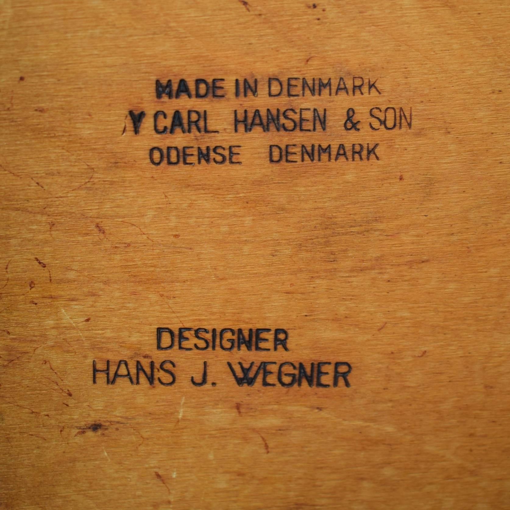 Hans J. Wegner CH28 Sawbuck Lounge Chair, Denmark, circa 1950 12
